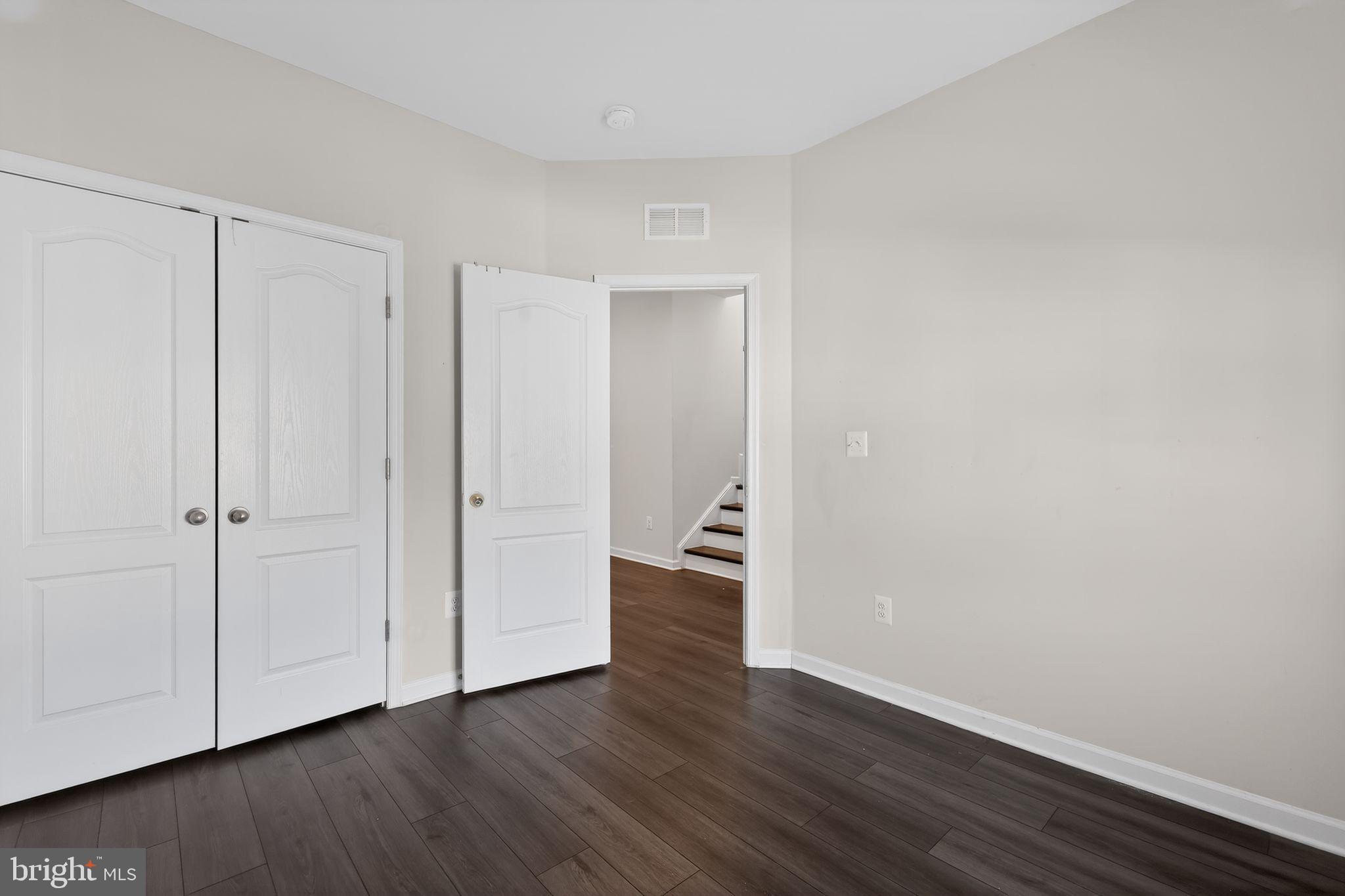 LAUREL OVERLOOK - Residential