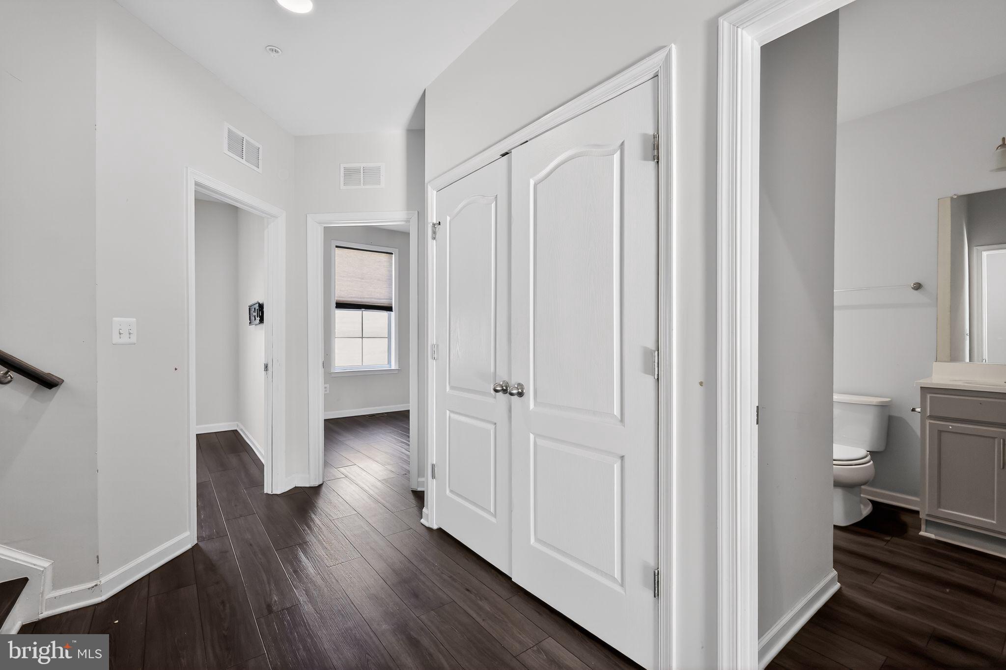 LAUREL OVERLOOK - Residential