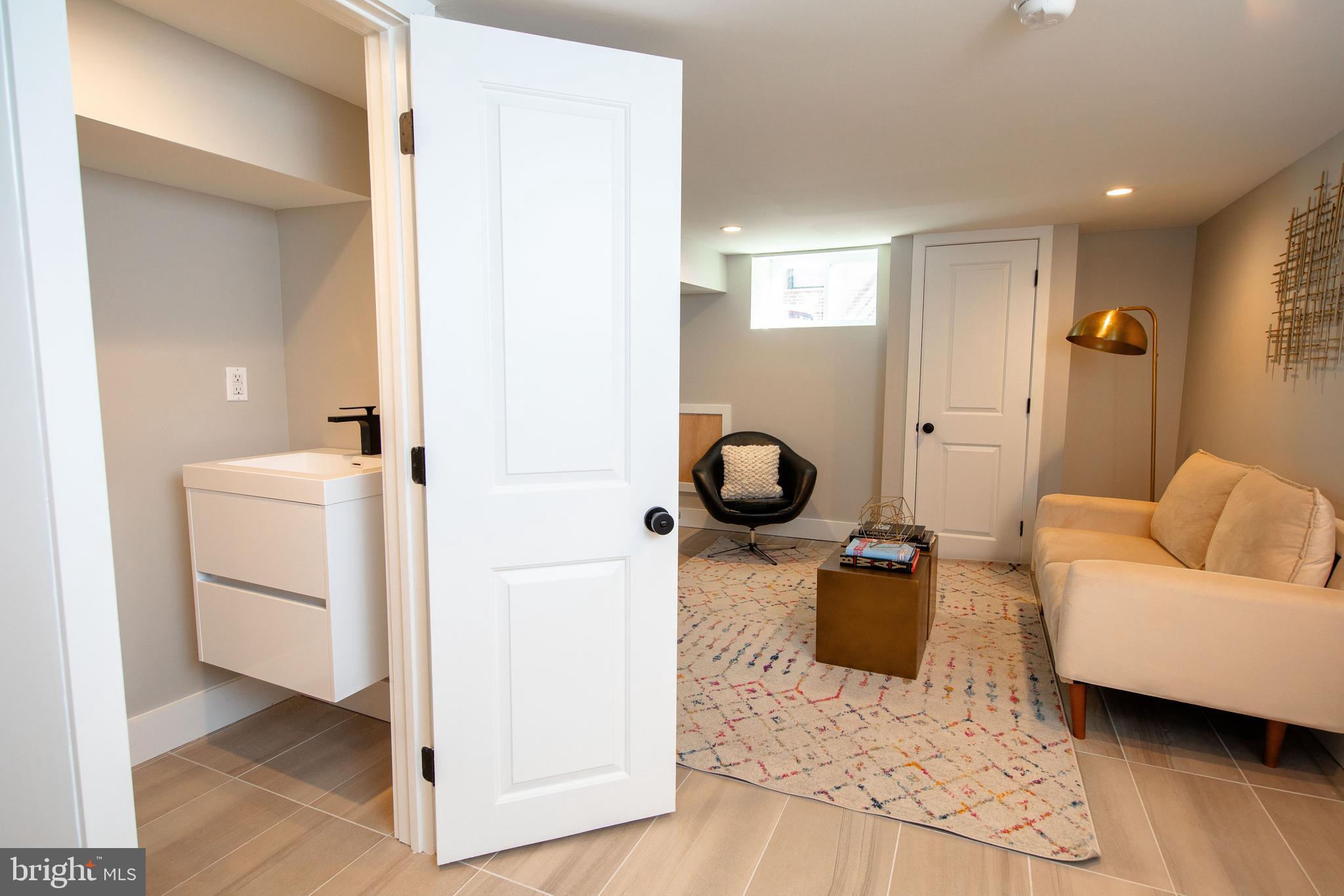 WEST PASSYUNK - Residential