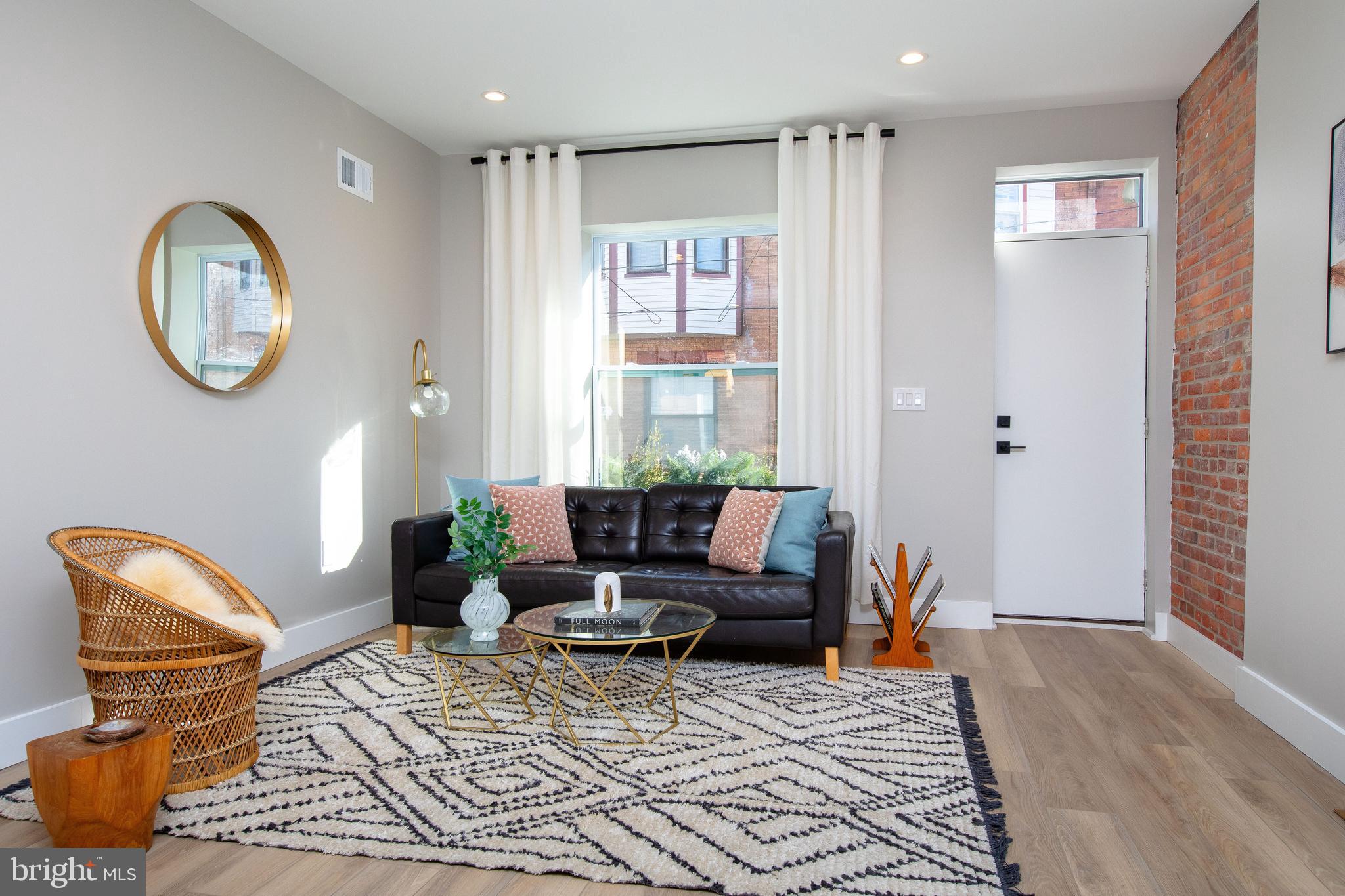 WEST PASSYUNK - Residential