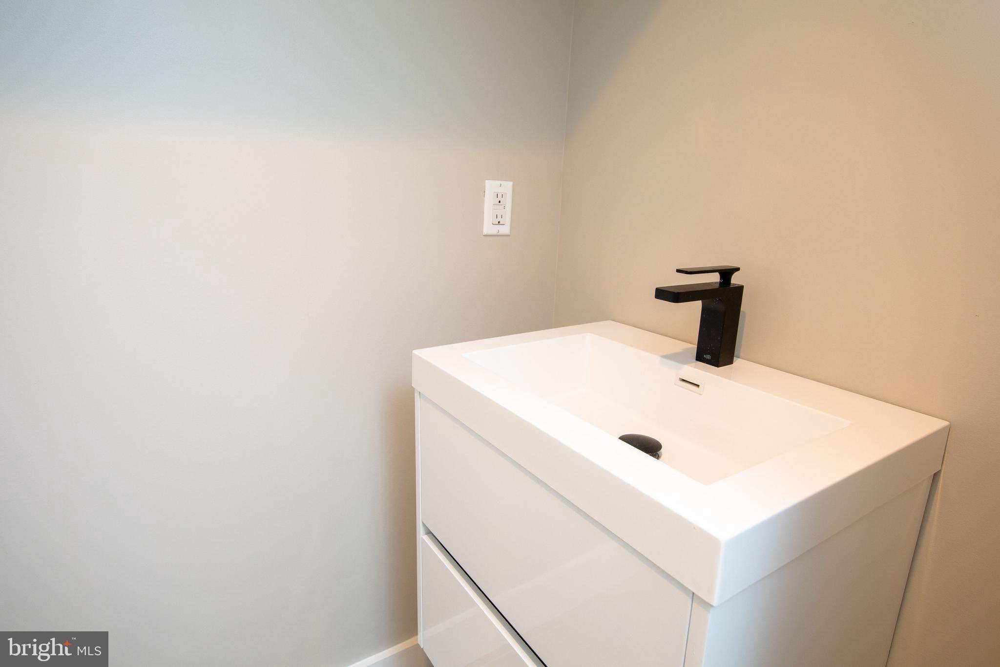 WEST PASSYUNK - Residential