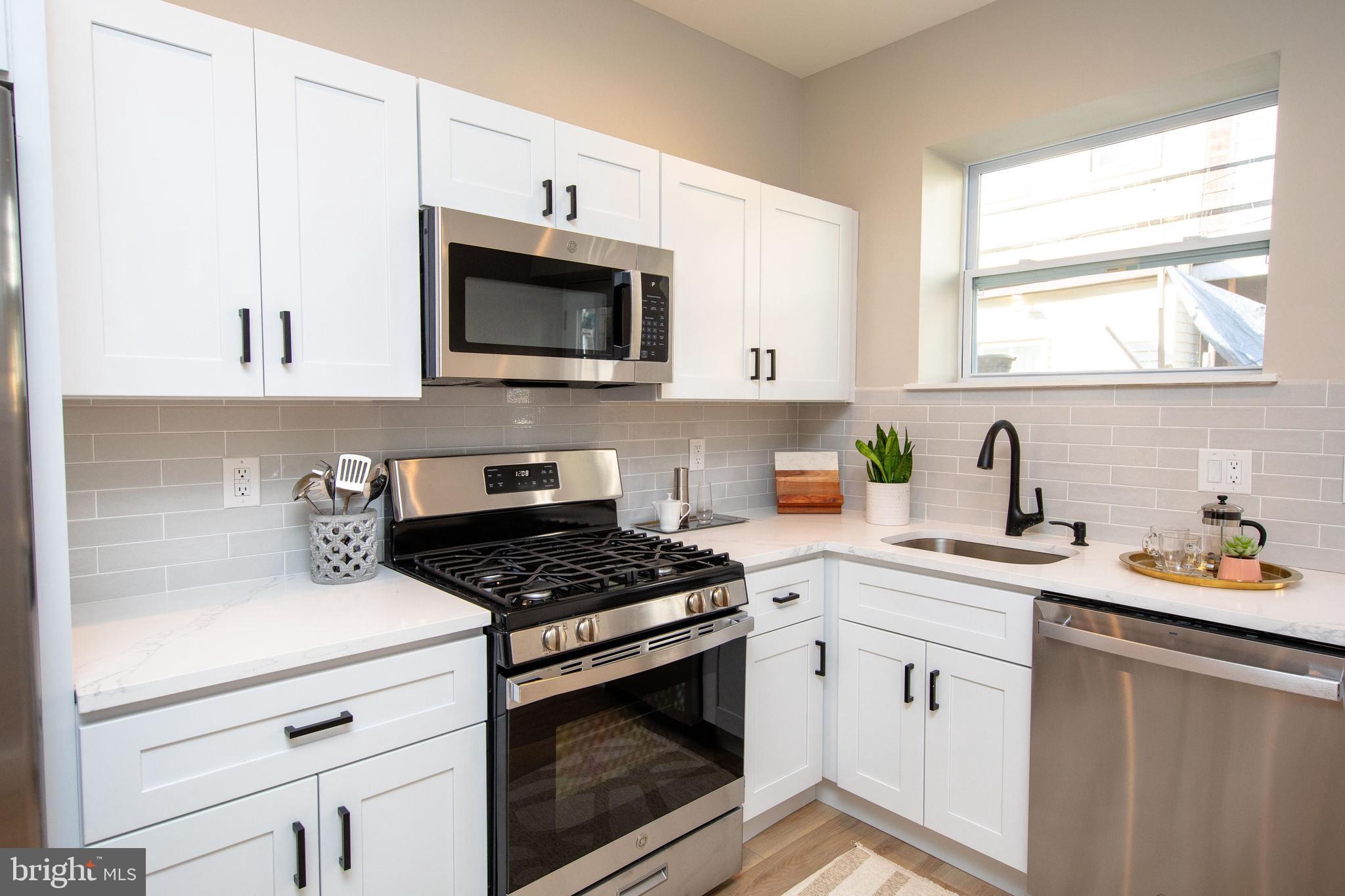 WEST PASSYUNK - Residential