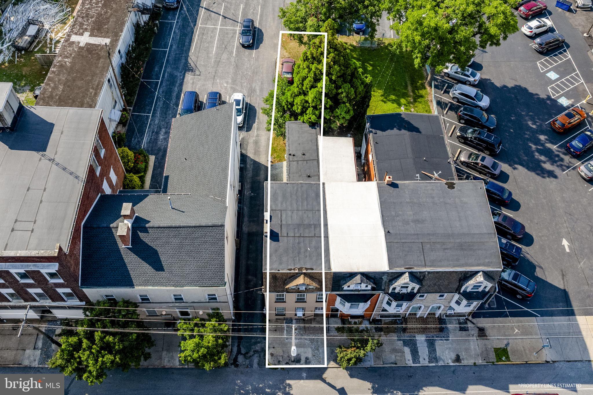 820 E MARKET STREET