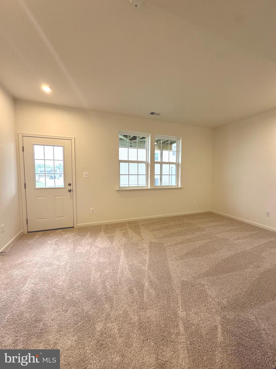 OVERLOOK AT RIVERSIDE TOWNHOMES - Residential Lease