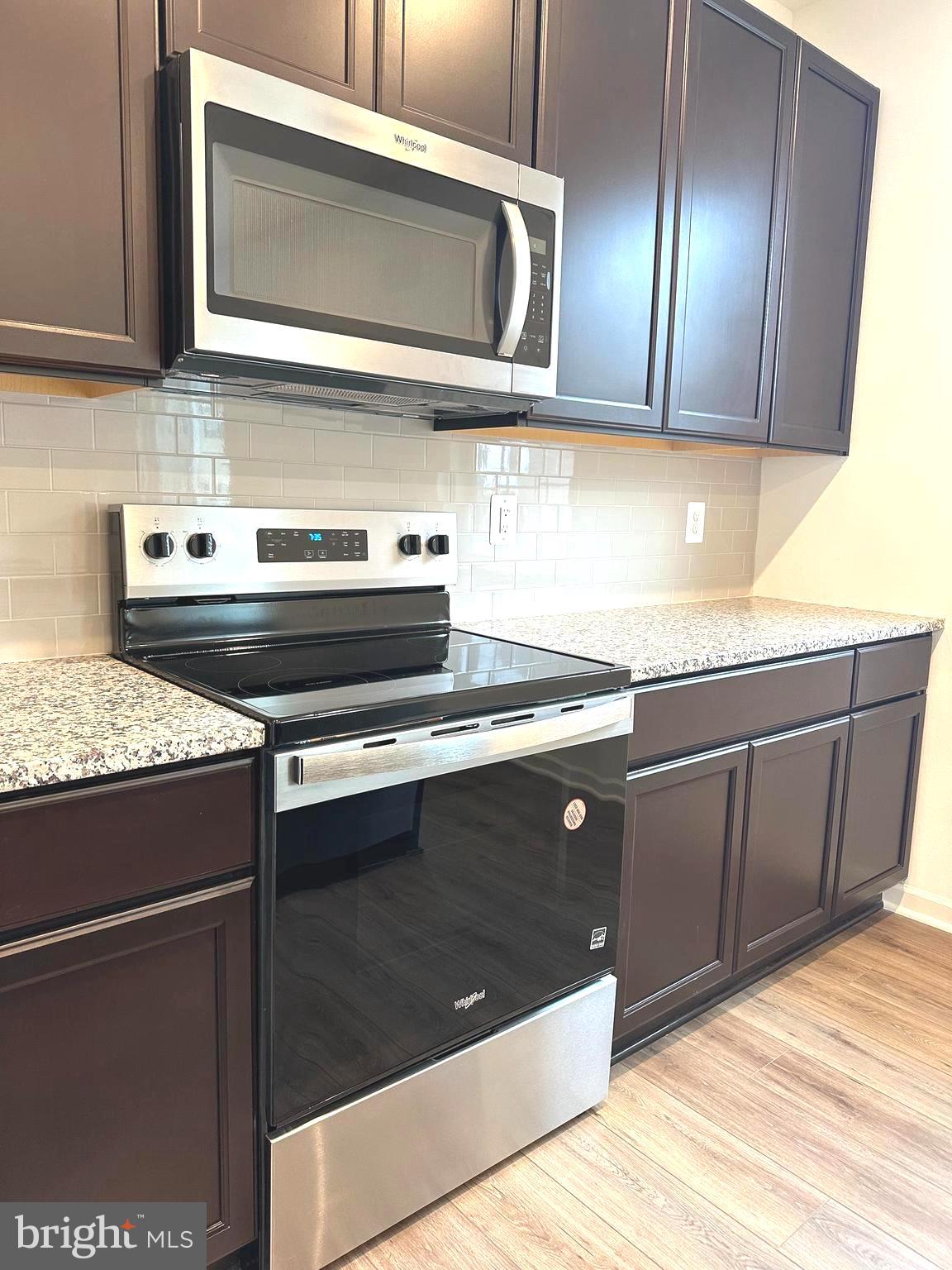 OVERLOOK AT RIVERSIDE TOWNHOMES - Residential Lease