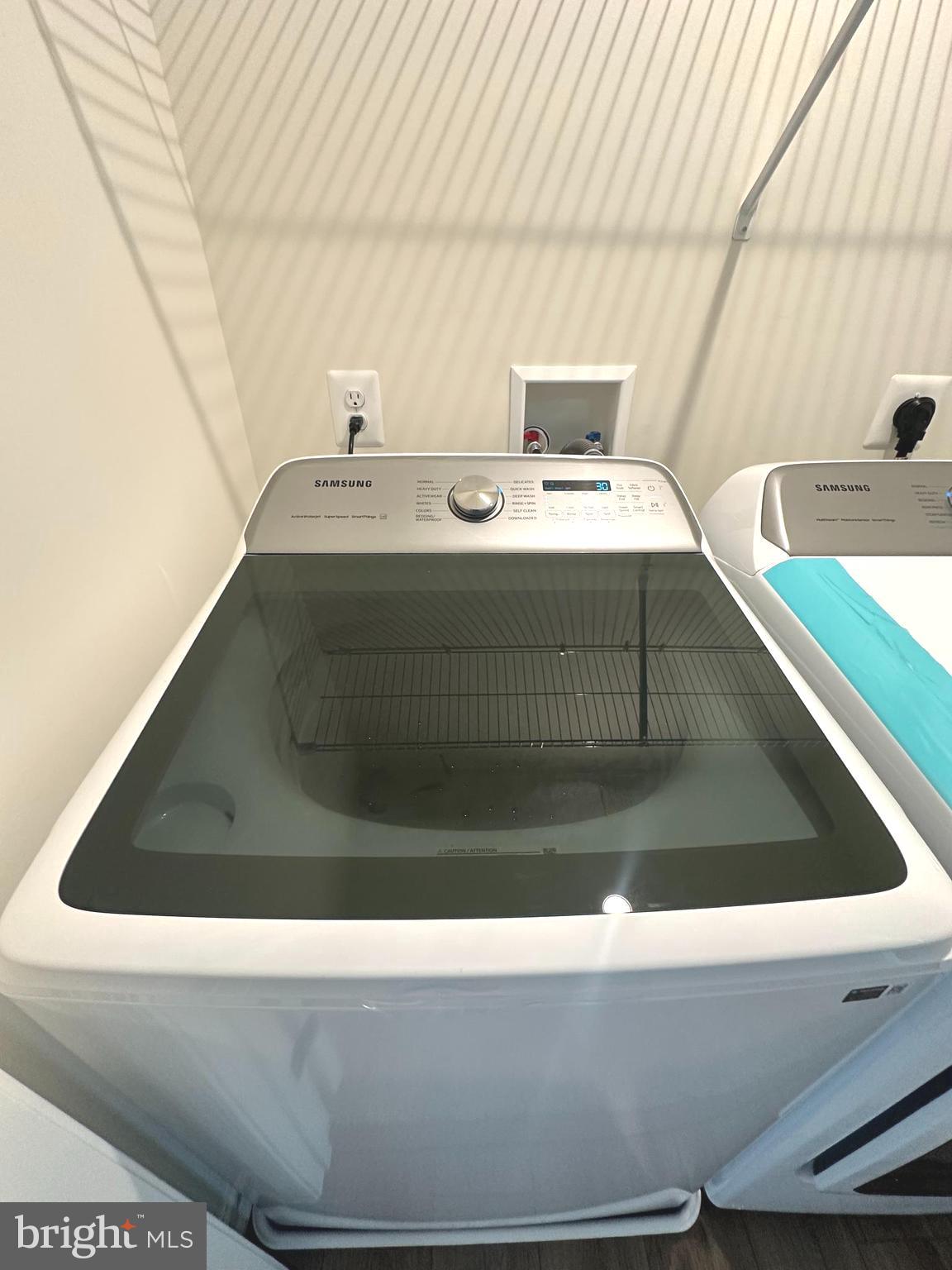 OVERLOOK AT RIVERSIDE TOWNHOMES - Residential Lease