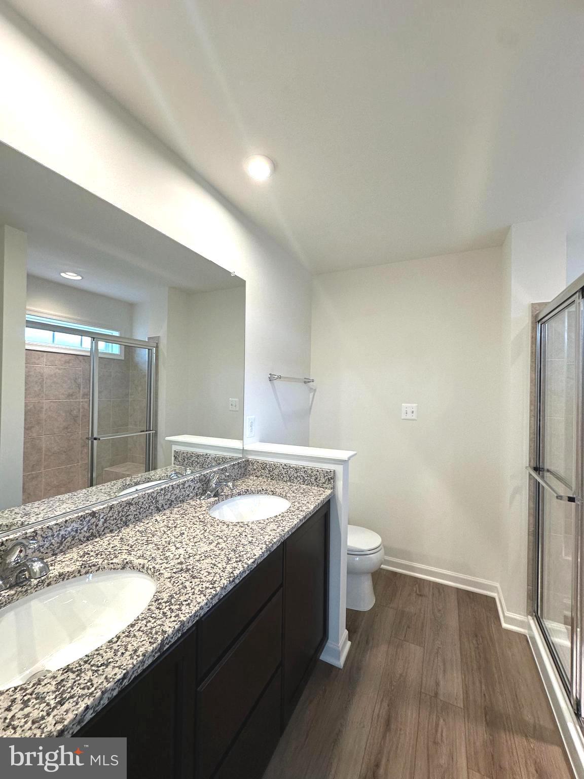 OVERLOOK AT RIVERSIDE TOWNHOMES - Residential Lease