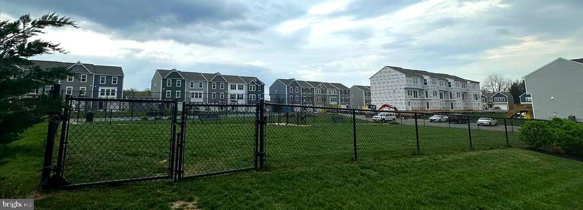 OVERLOOK AT RIVERSIDE TOWNHOMES - Residential Lease