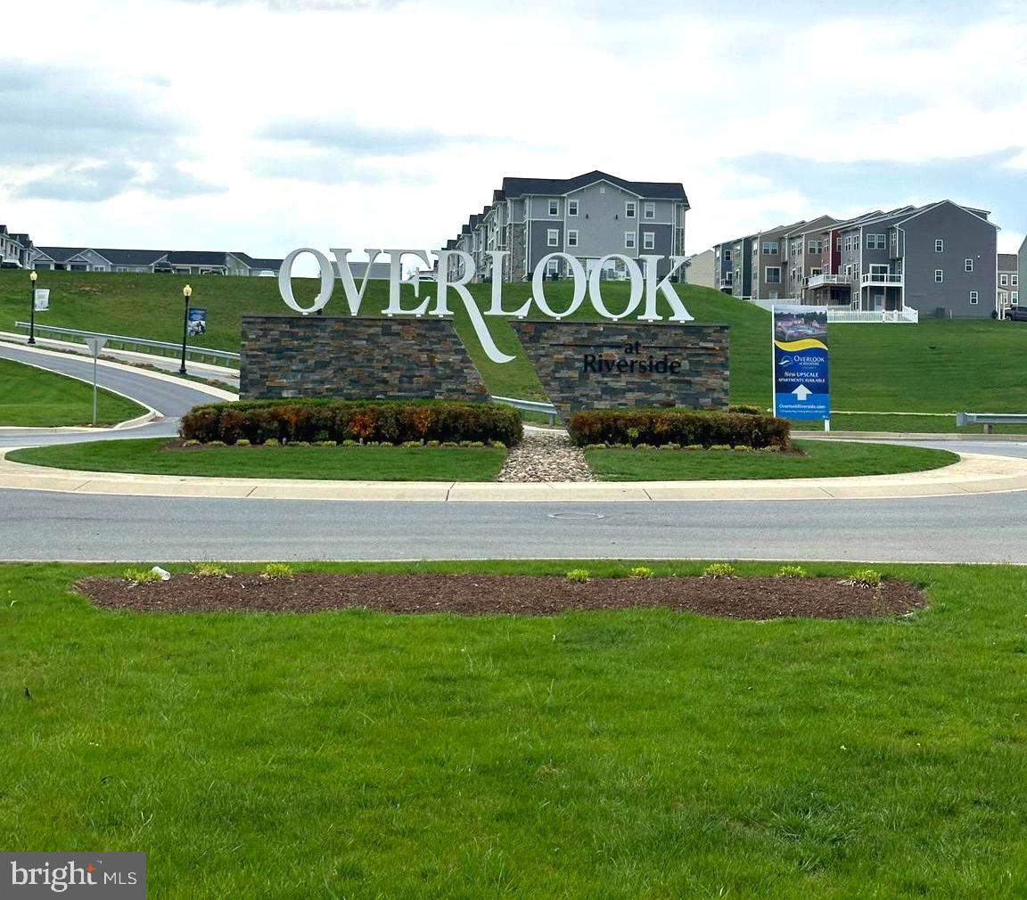 OVERLOOK AT RIVERSIDE TOWNHOMES - Residential Lease