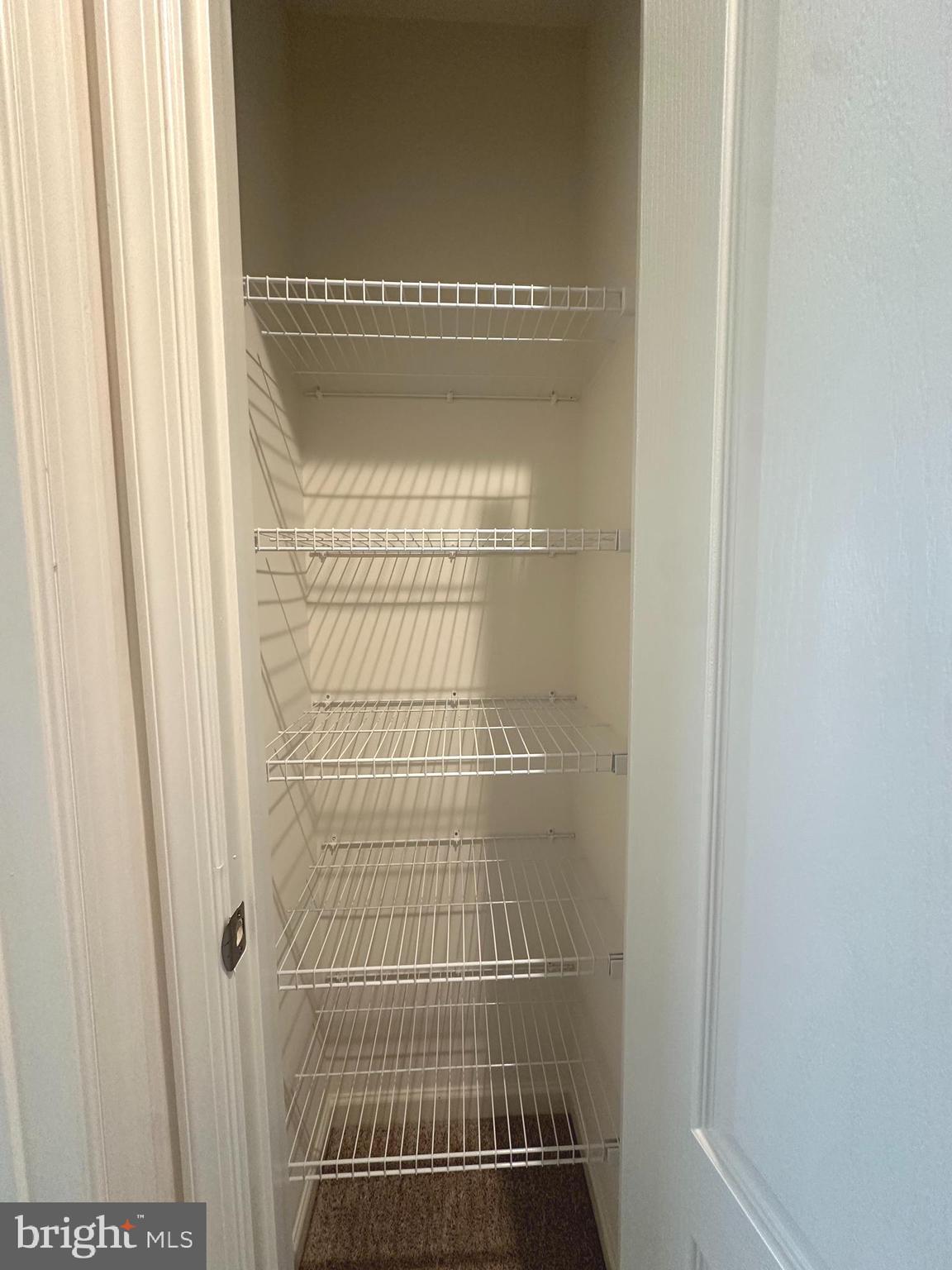 OVERLOOK AT RIVERSIDE TOWNHOMES - Residential Lease