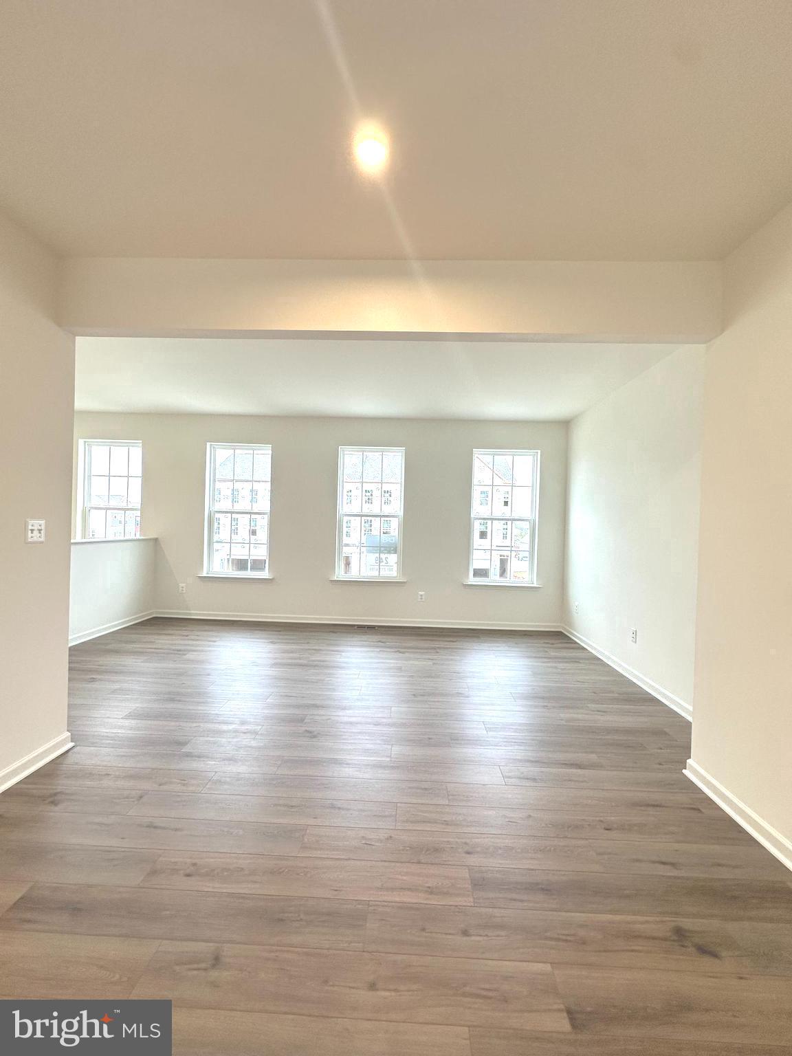 OVERLOOK AT RIVERSIDE TOWNHOMES - Residential Lease