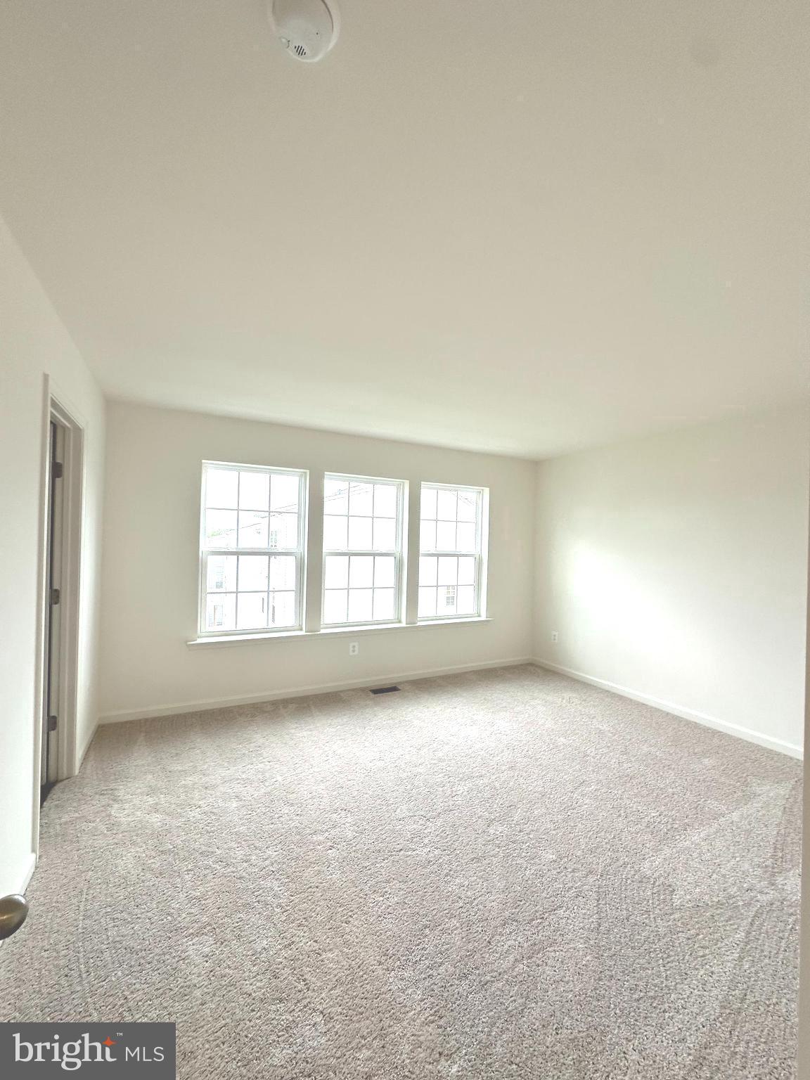 OVERLOOK AT RIVERSIDE TOWNHOMES - Residential Lease