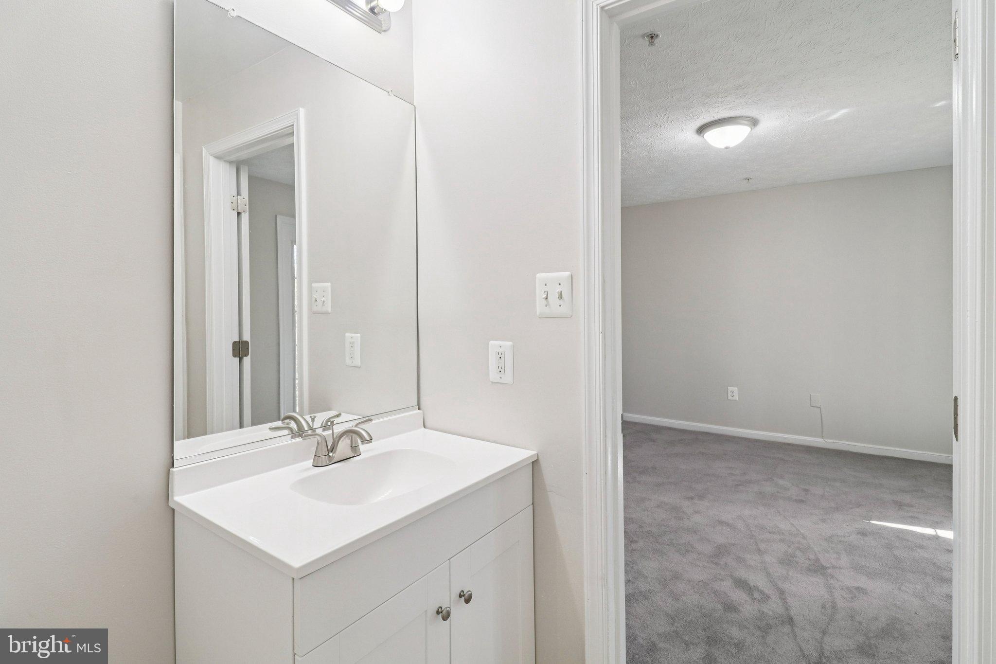 LYNNBROOK SUB - Residential