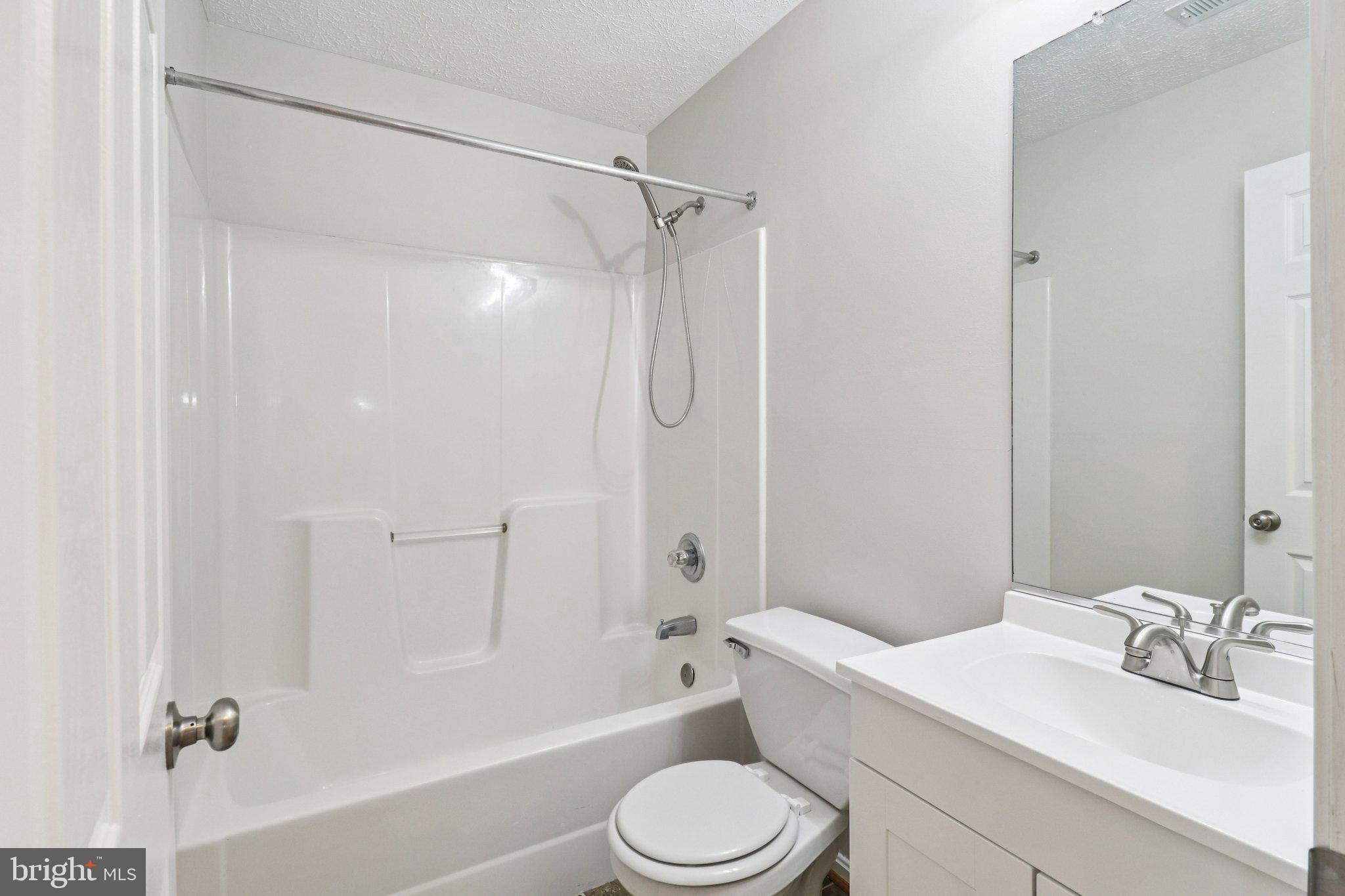 LYNNBROOK SUB - Residential