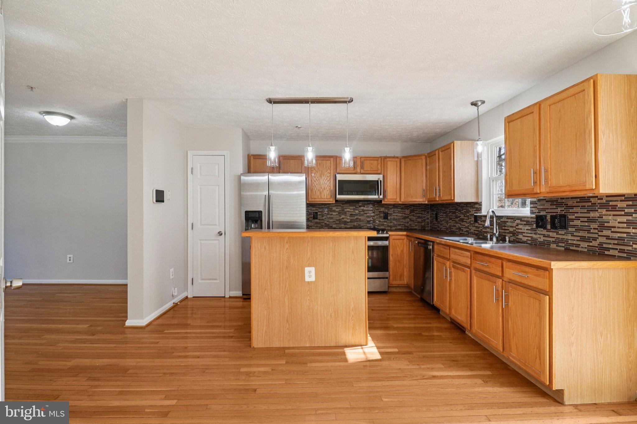 LYNNBROOK SUB - Residential