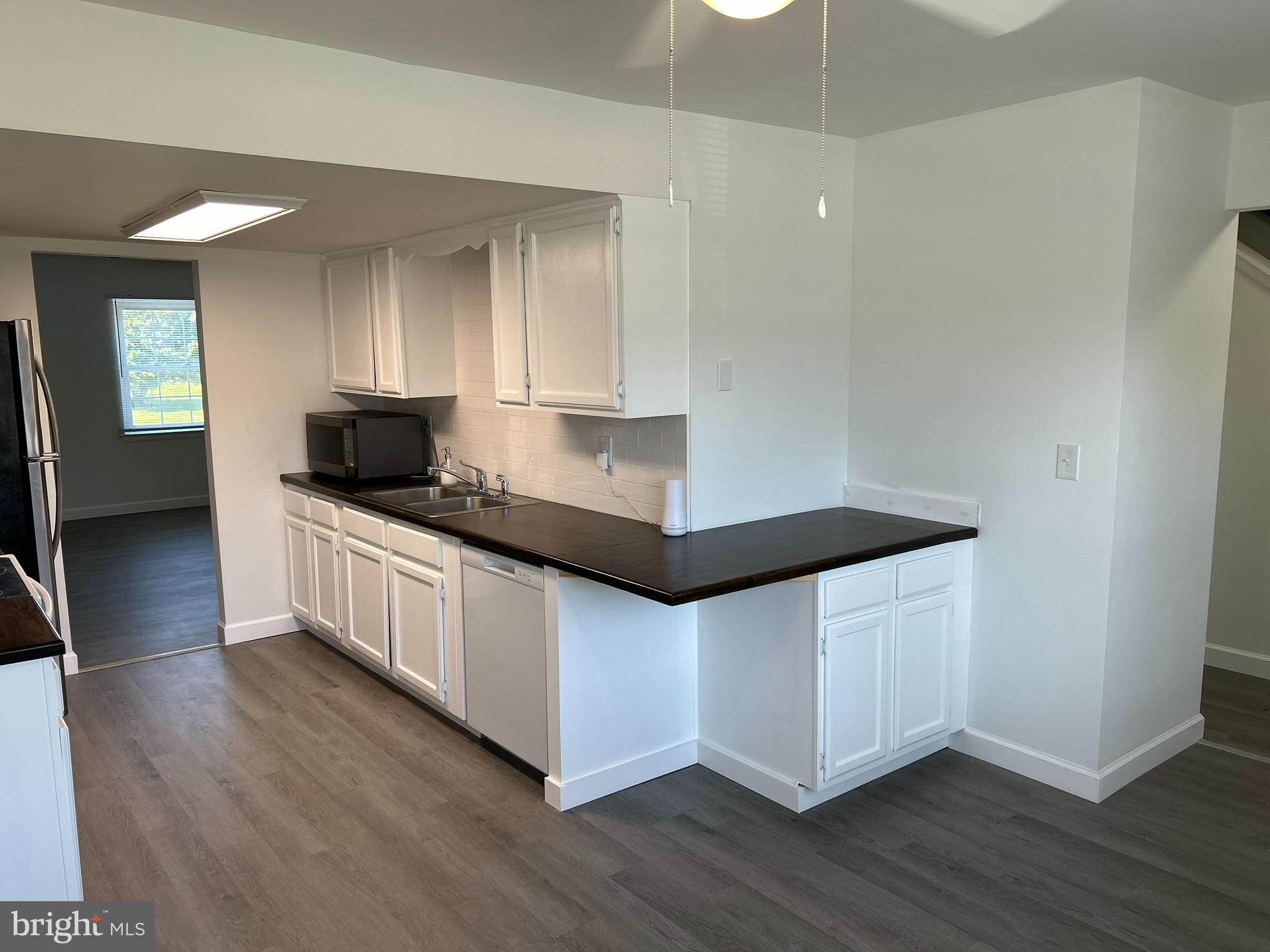 STONEY RIDGE - Residential Lease