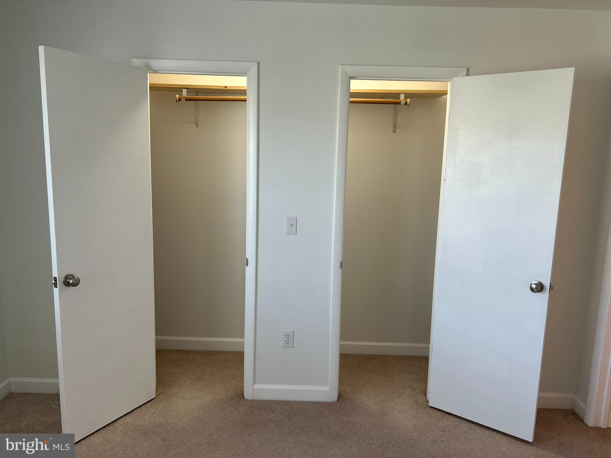 STONEY RIDGE - Residential Lease