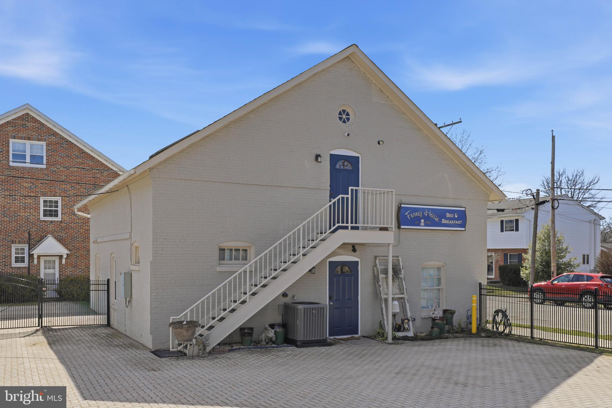 252 FREDERICK STREET