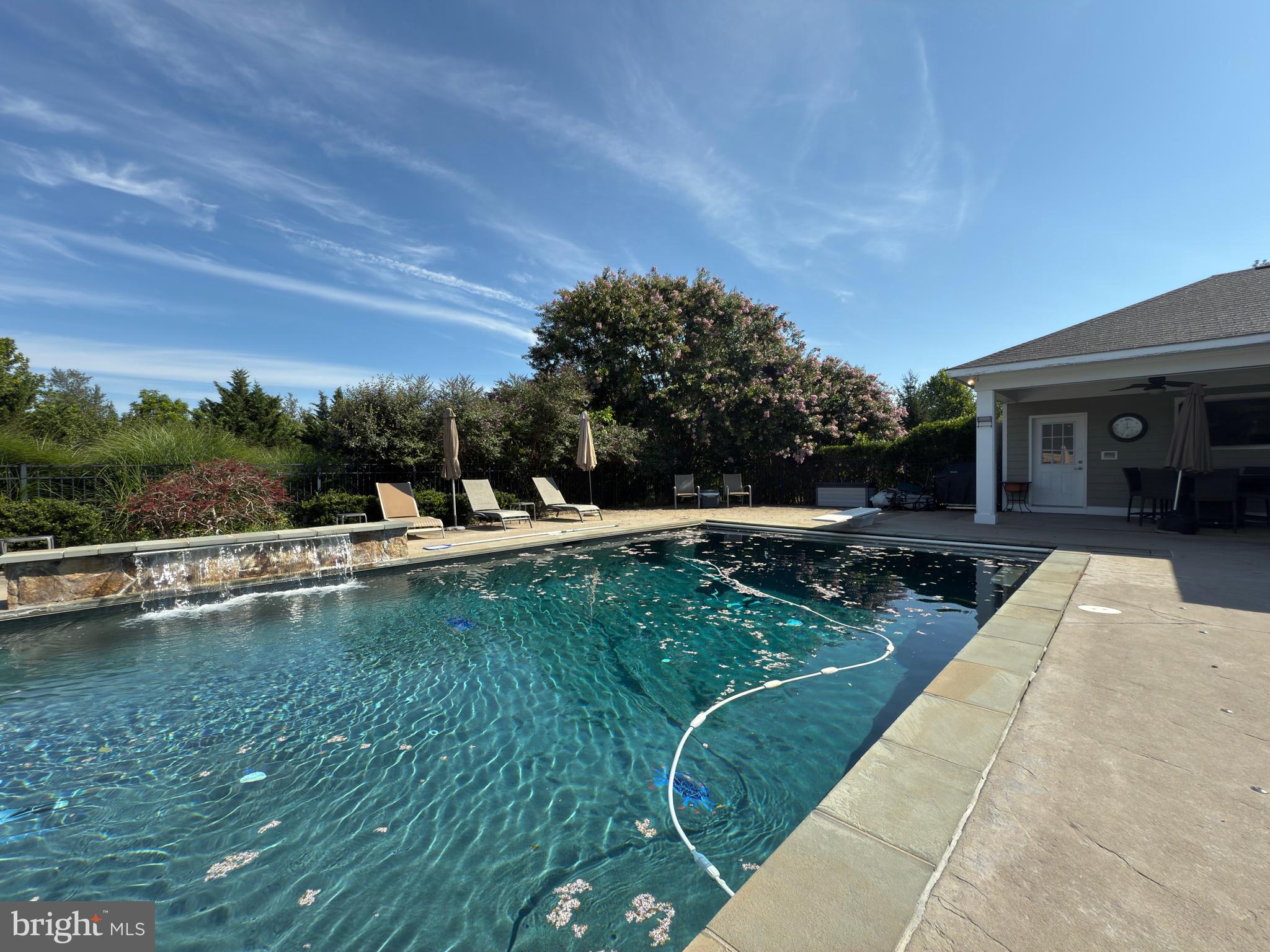 OAK KNOLL FARMS - Residential