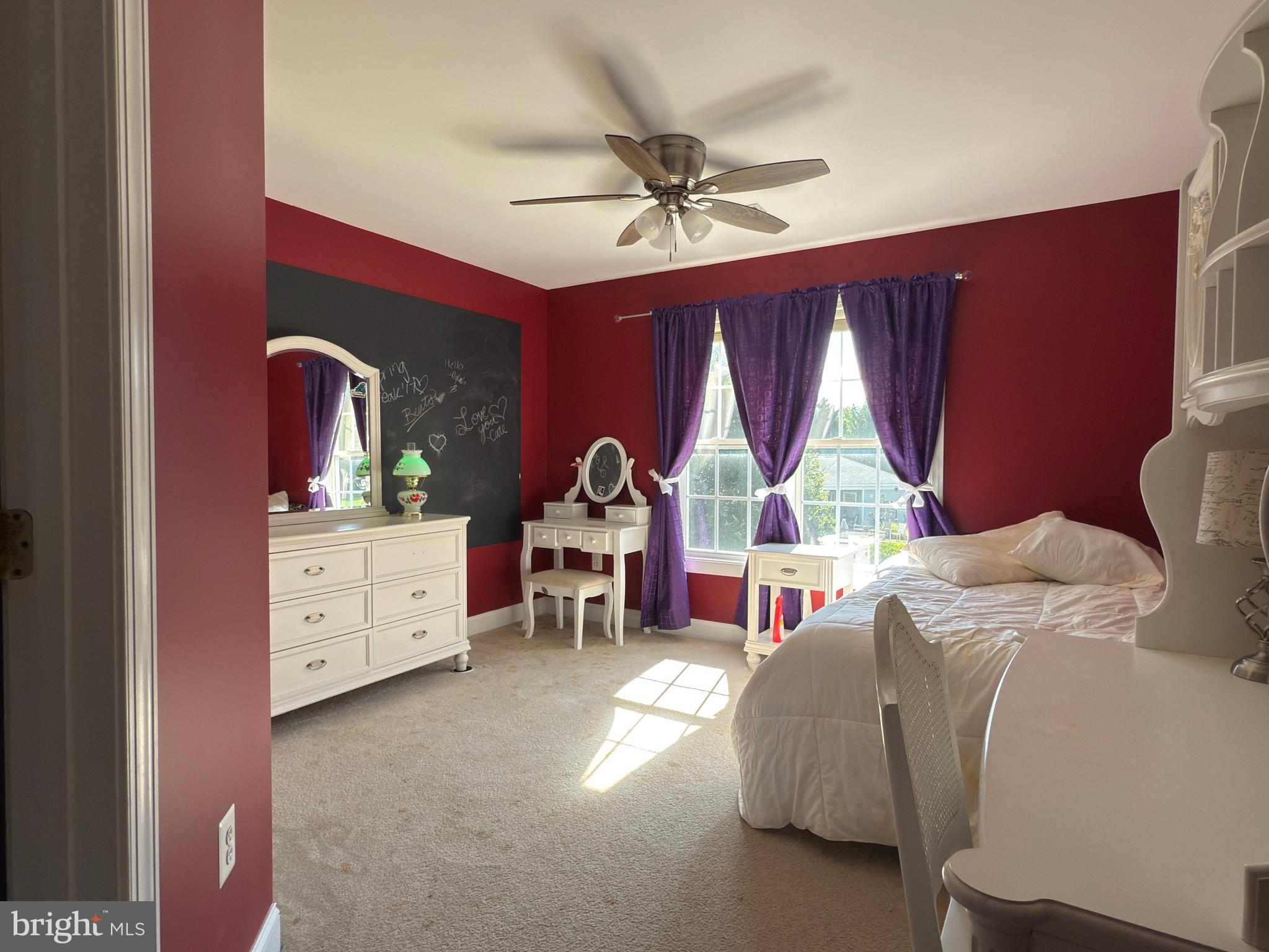 OAK KNOLL FARMS - Residential