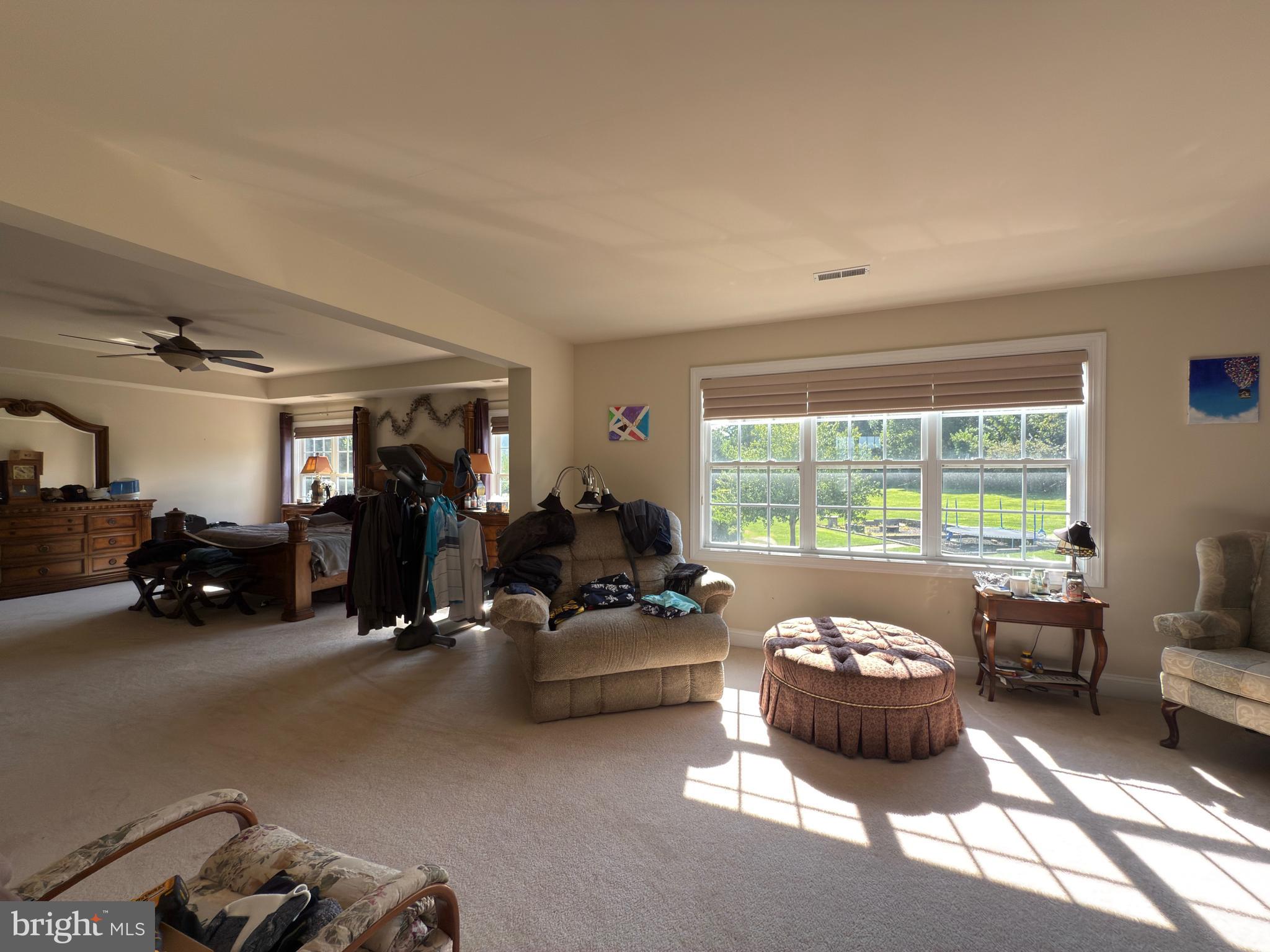 OAK KNOLL FARMS - Residential