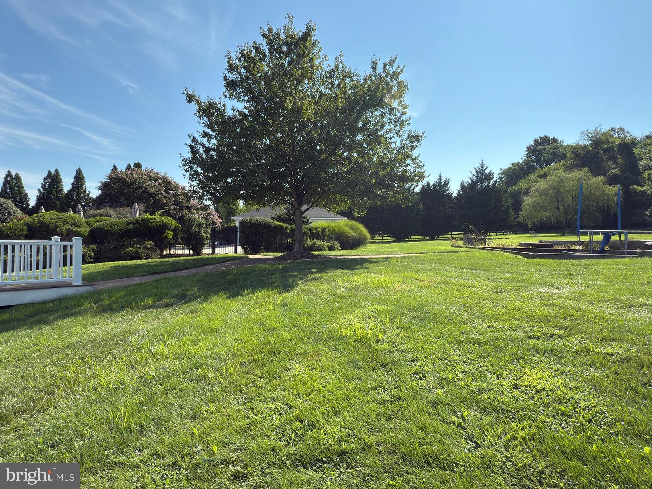 OAK KNOLL FARMS - Residential