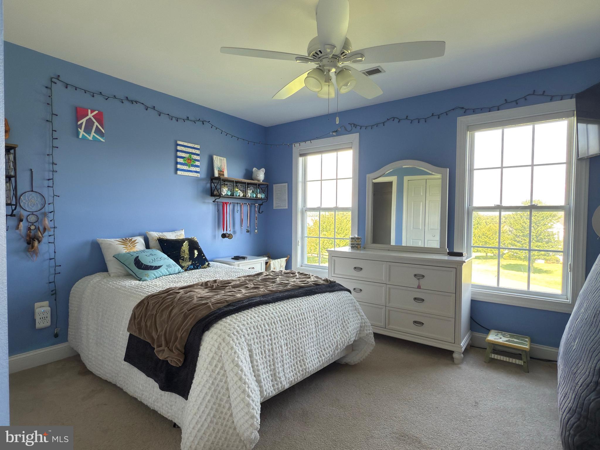 OAK KNOLL FARMS - Residential