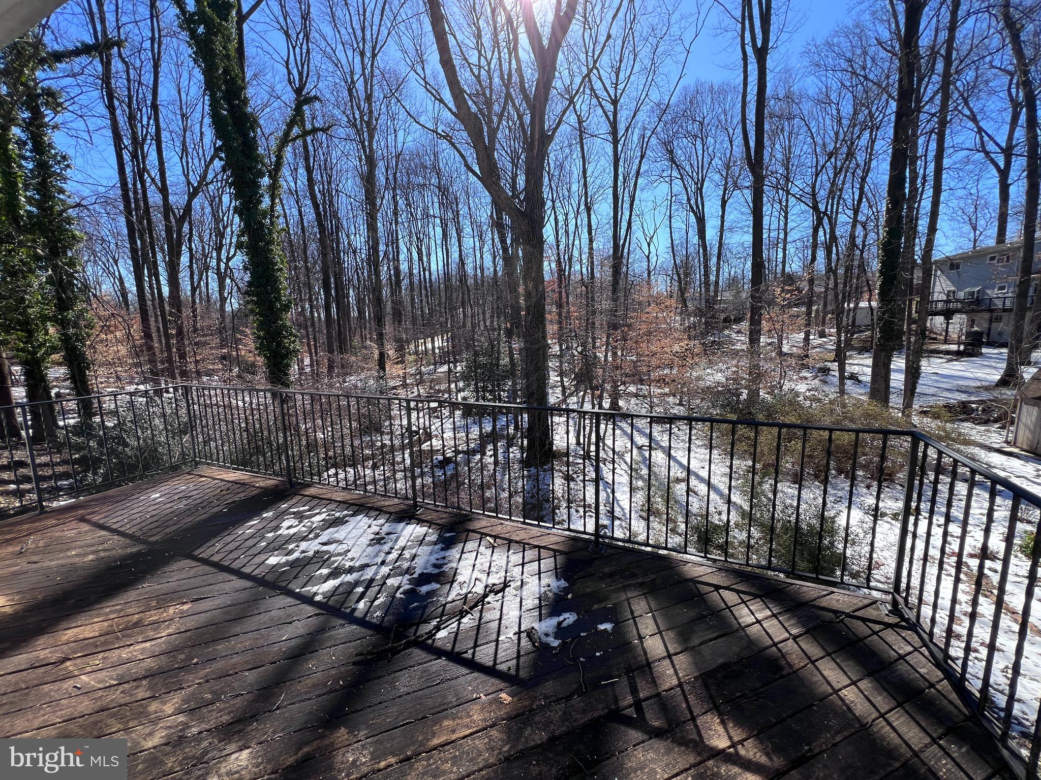 SURREY ACRES - Residential