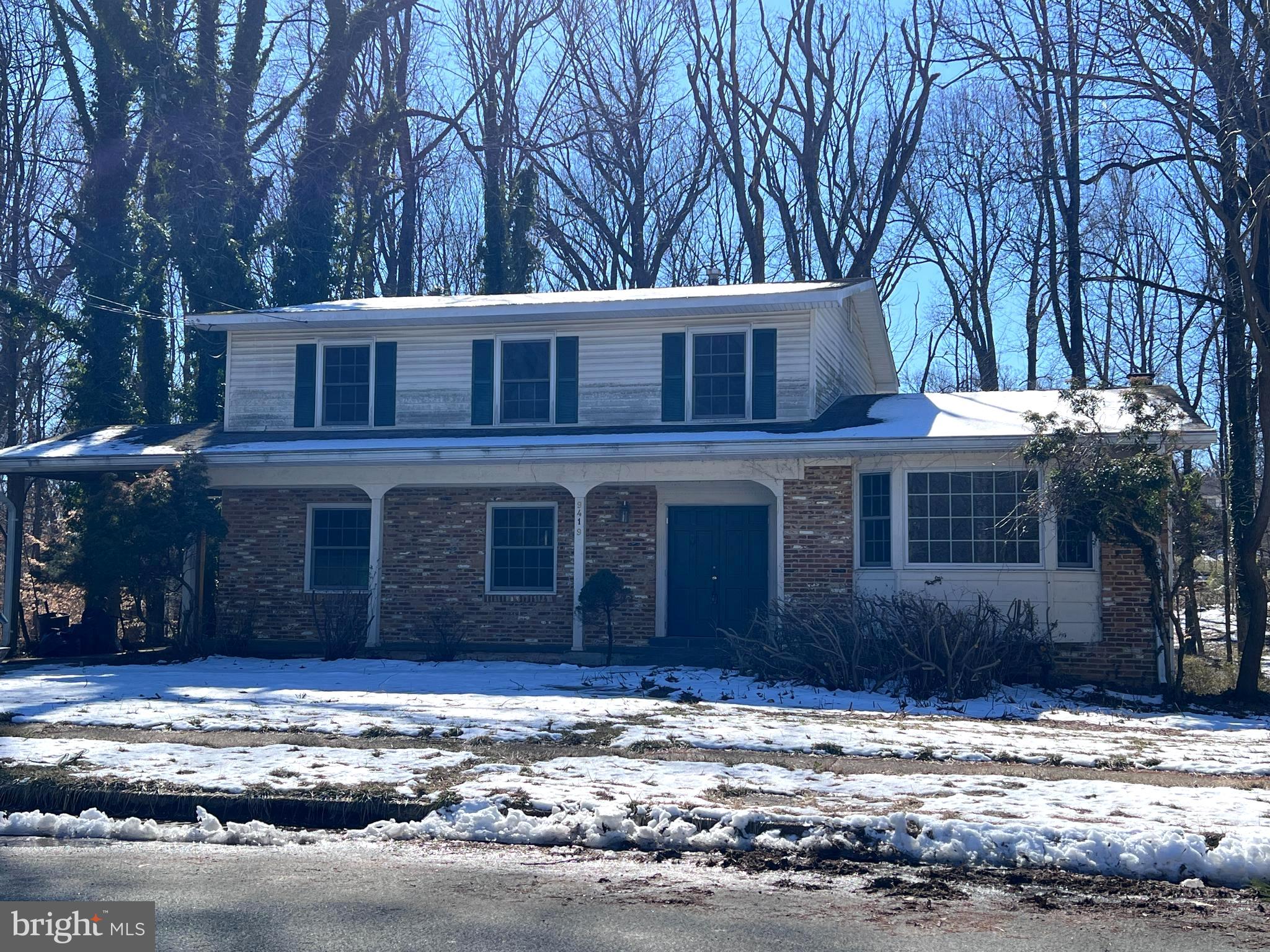 SURREY ACRES - Residential