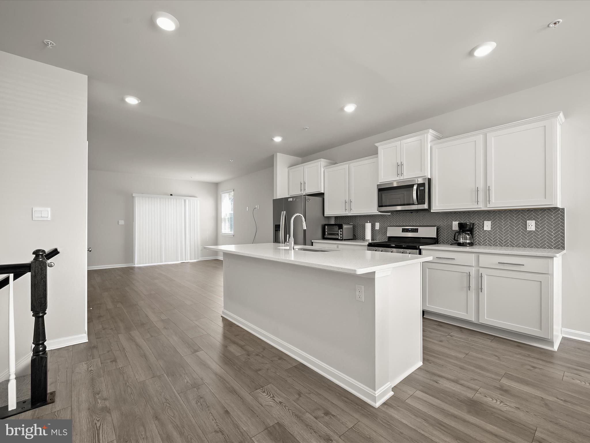 WOODYARD - Residential