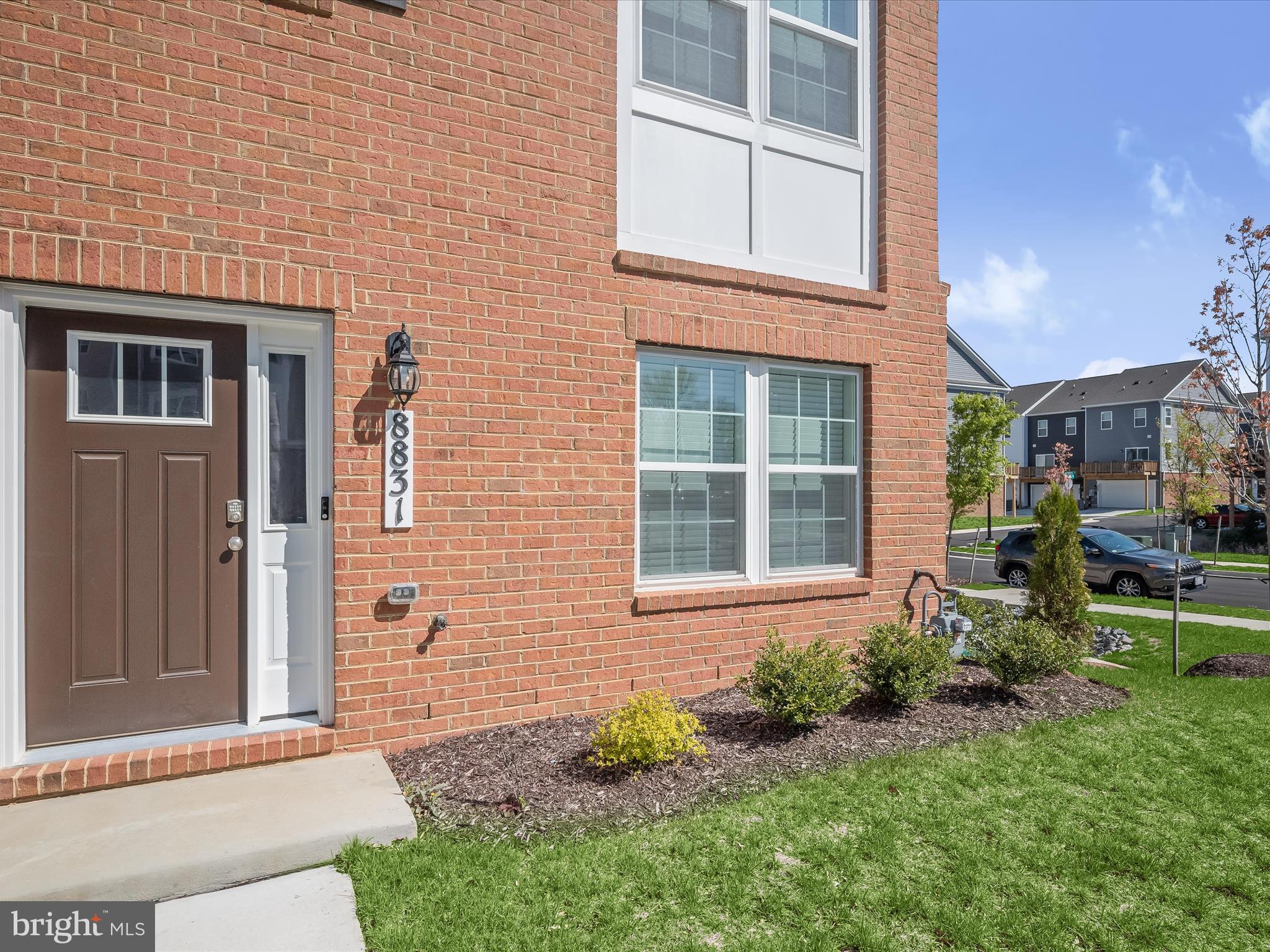 WOODYARD - Residential