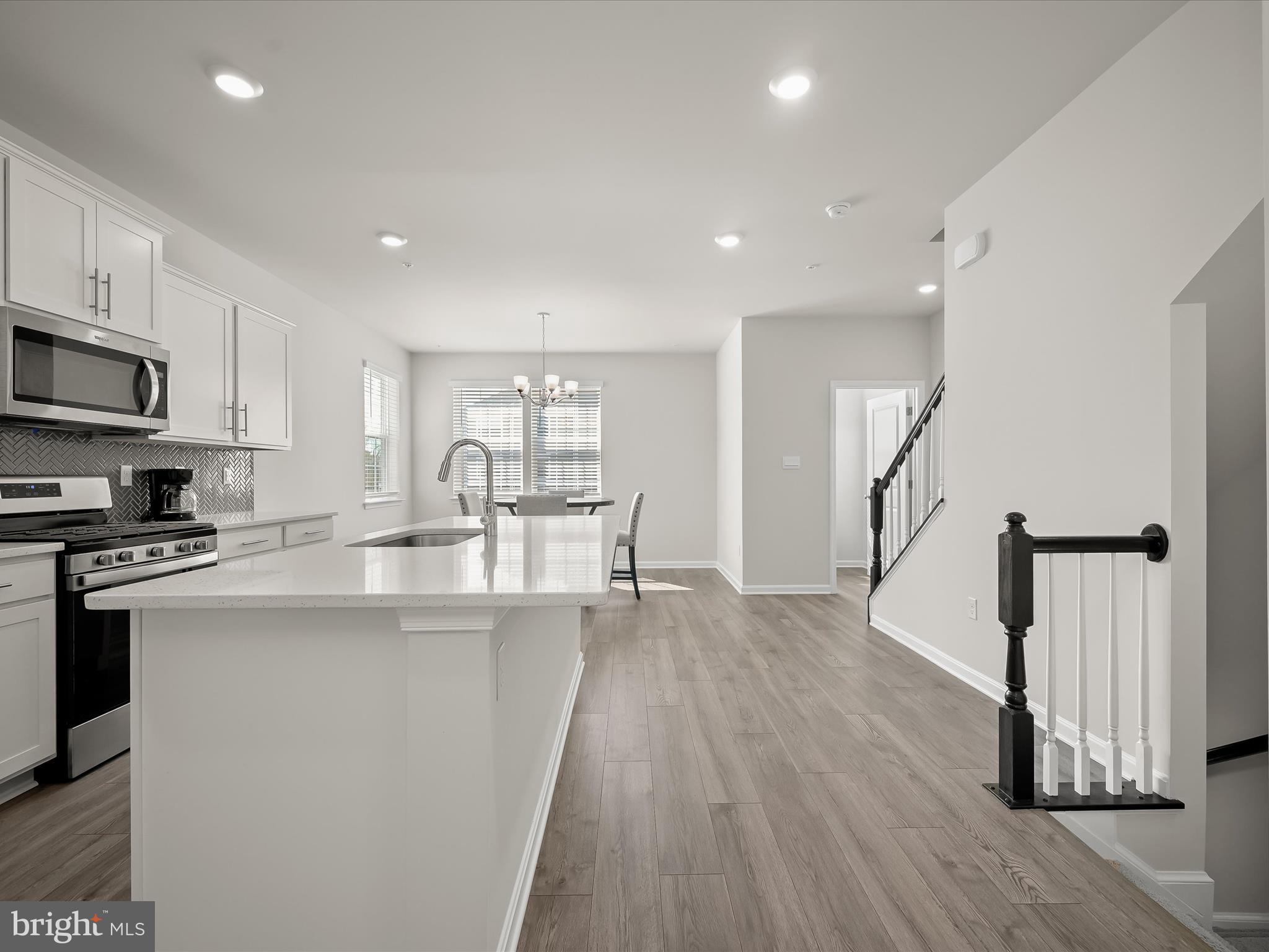 WOODYARD - Residential