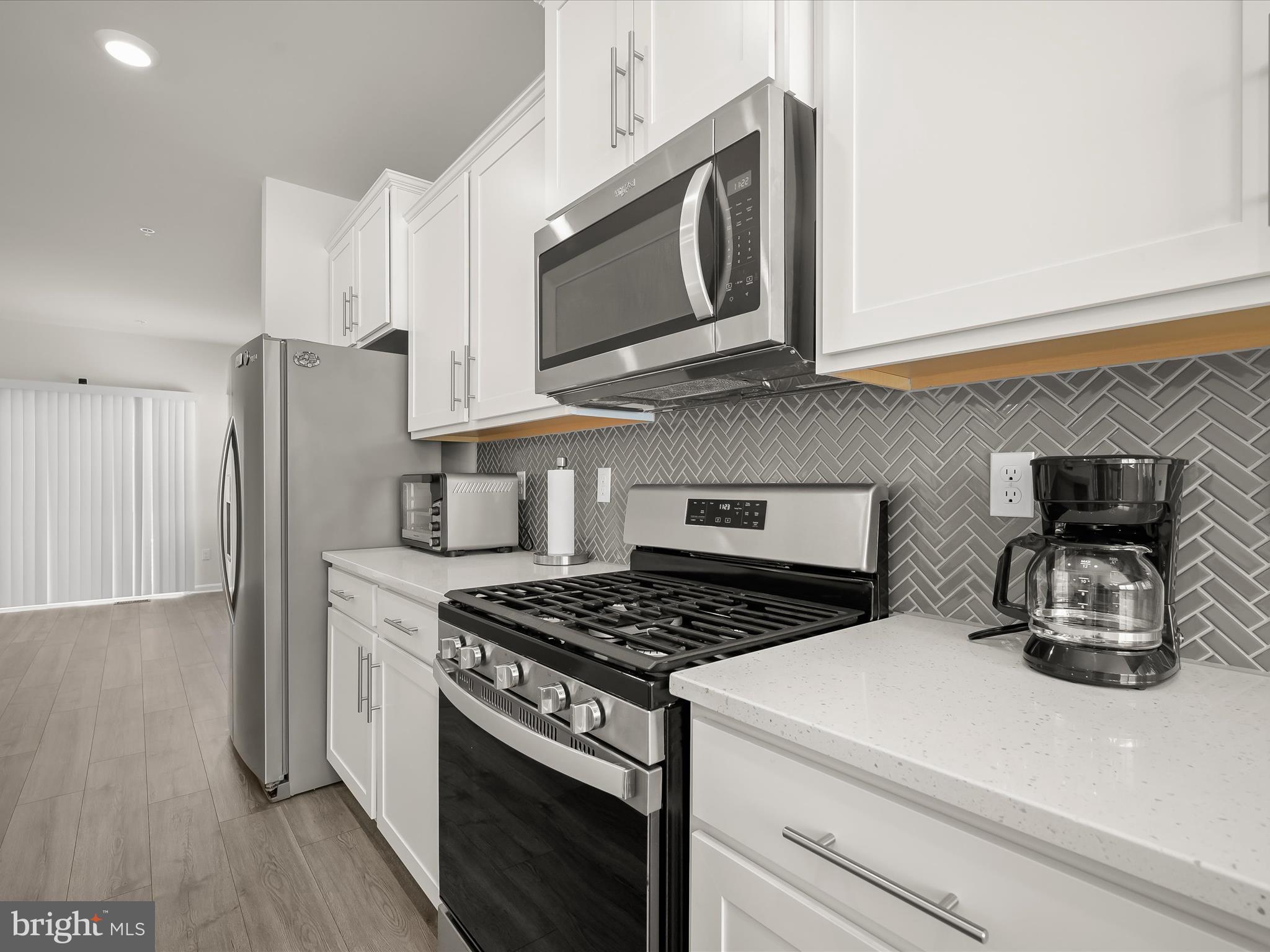 WOODYARD - Residential