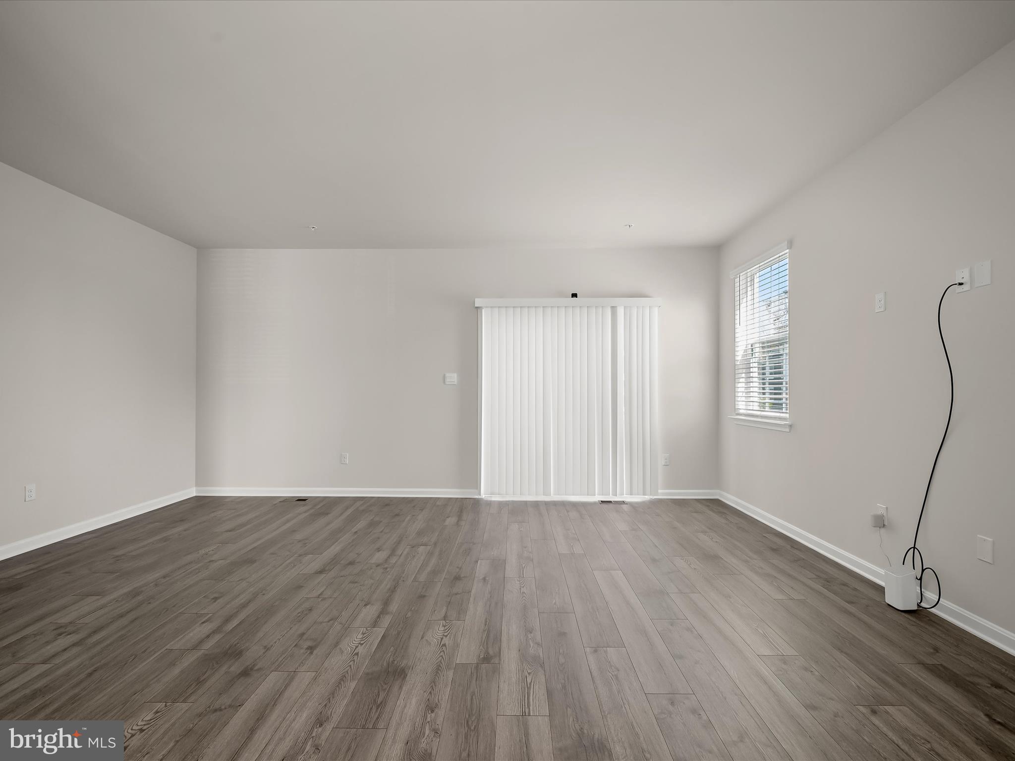 WOODYARD - Residential