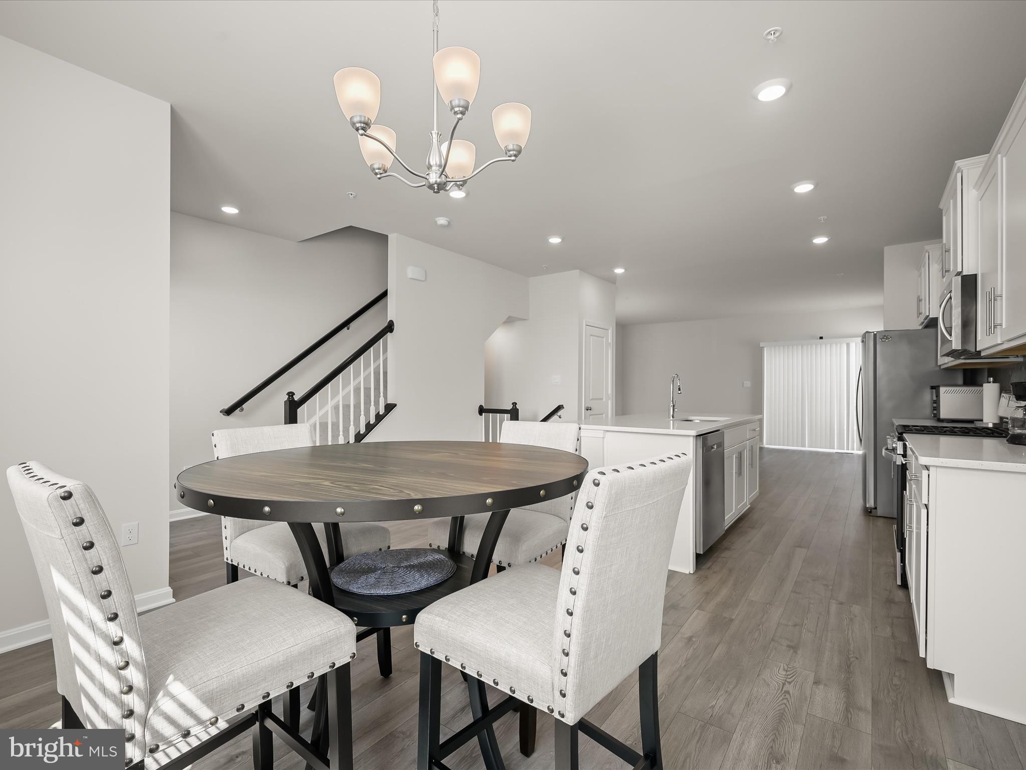 WOODYARD - Residential