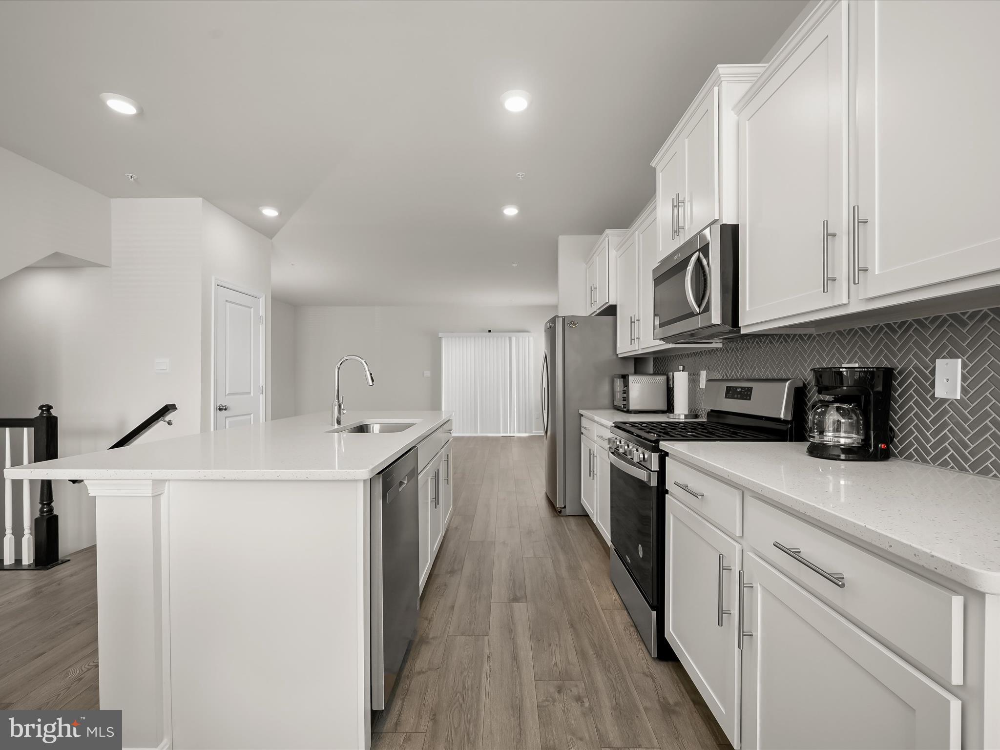 WOODYARD - Residential