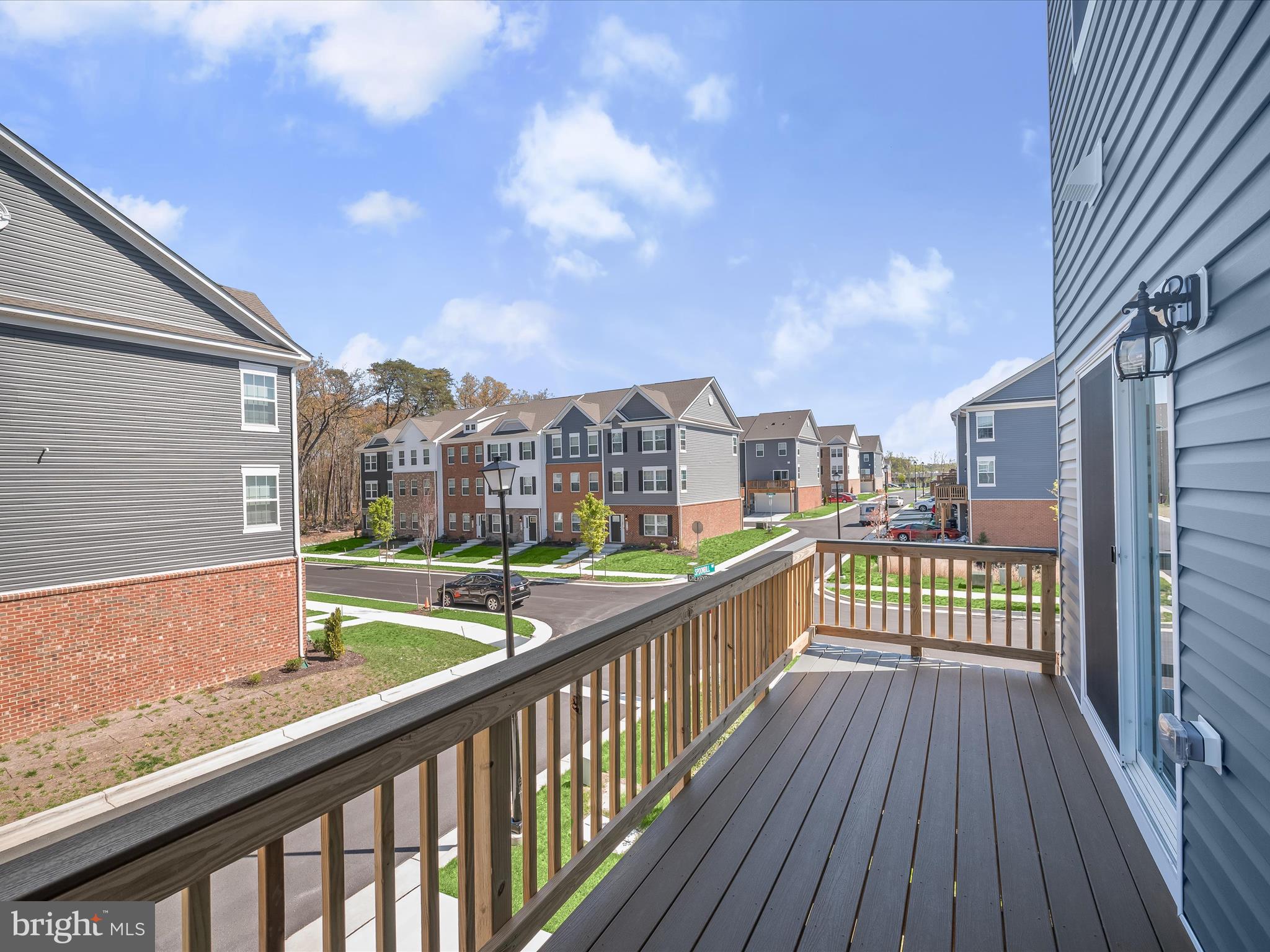 WOODYARD - Residential