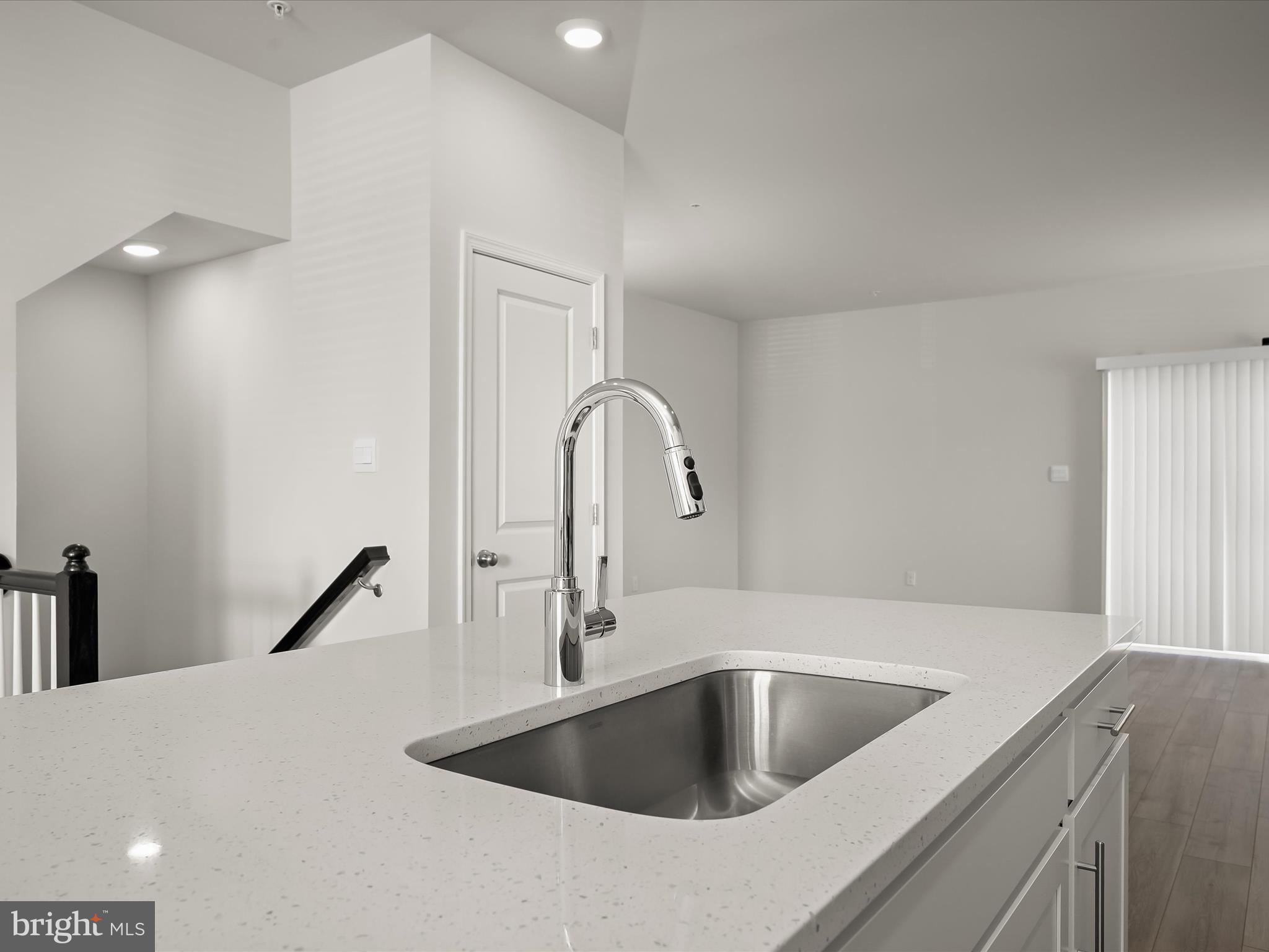 WOODYARD - Residential