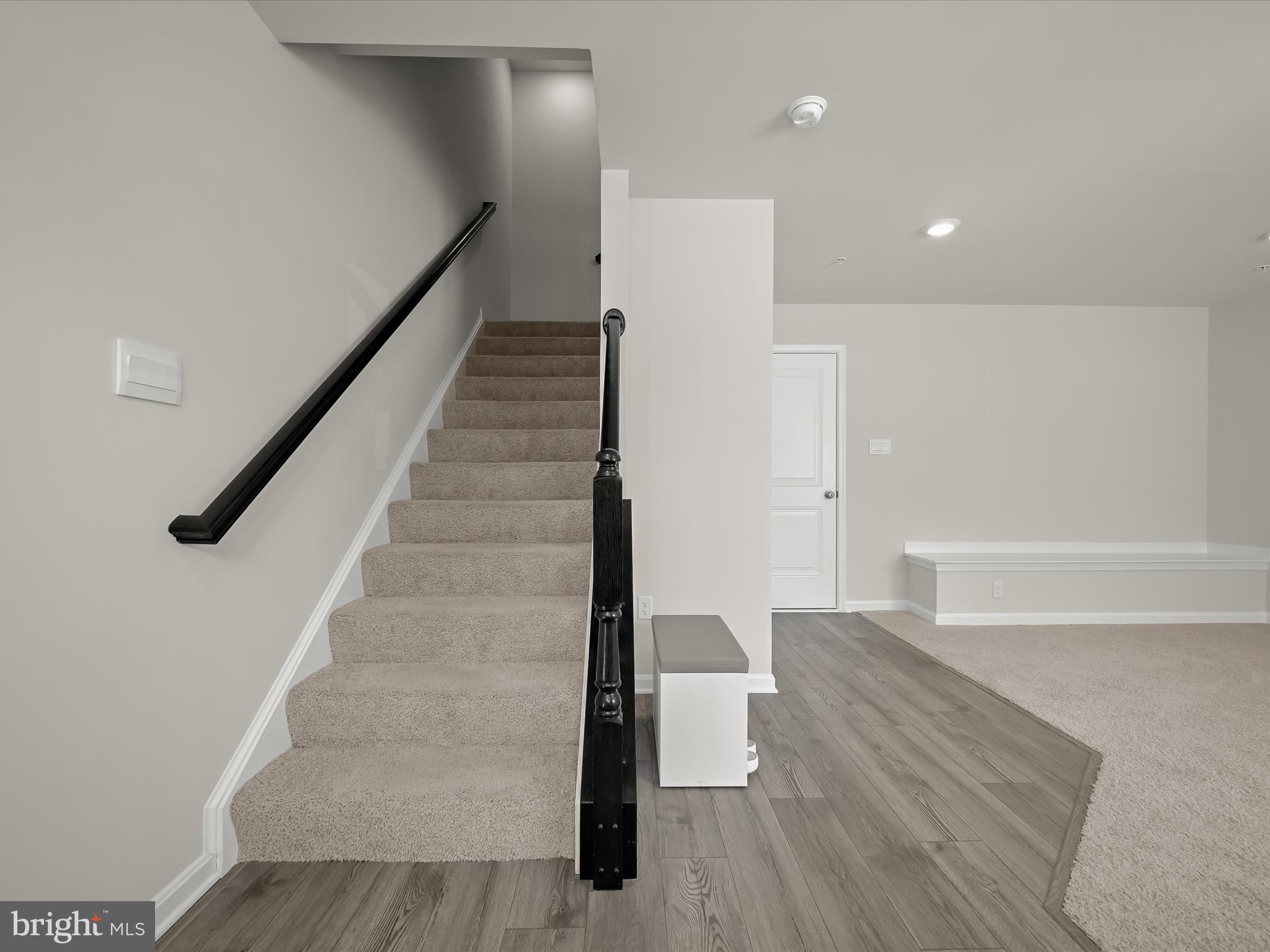 WOODYARD - Residential