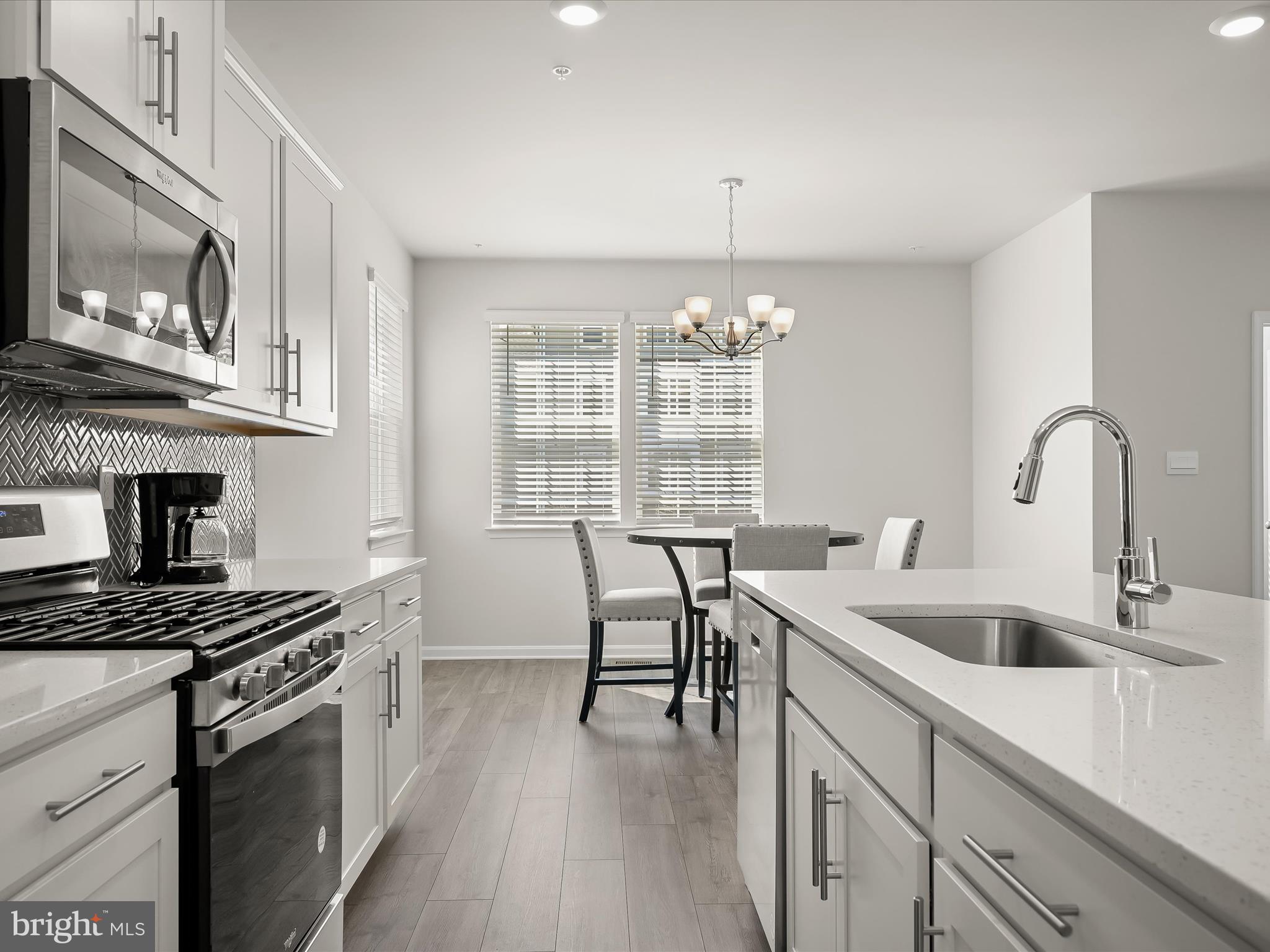 WOODYARD - Residential