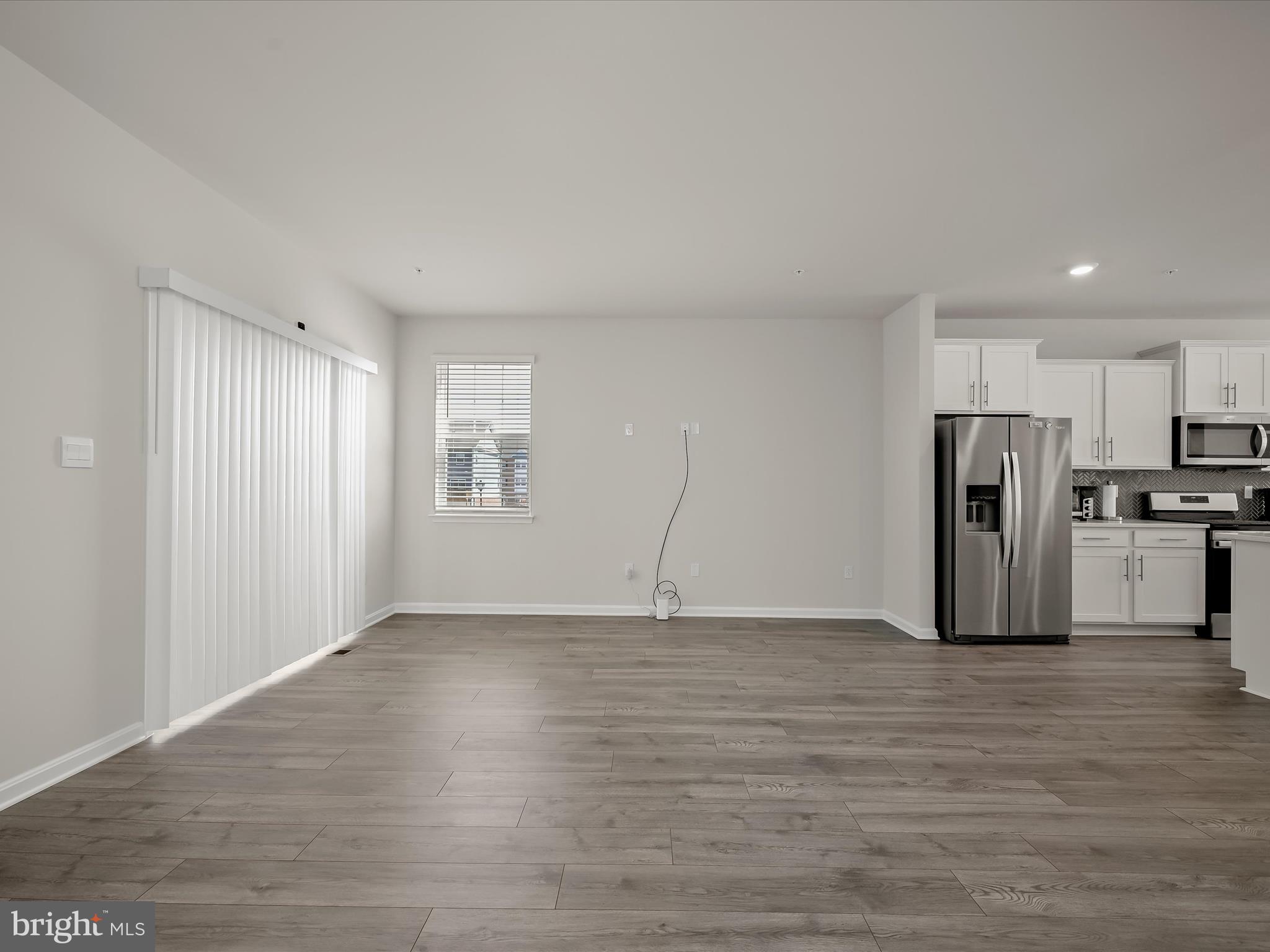 WOODYARD - Residential