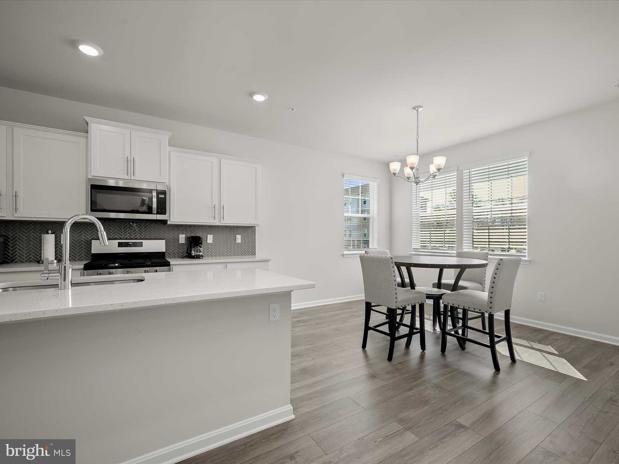 WOODYARD - Residential