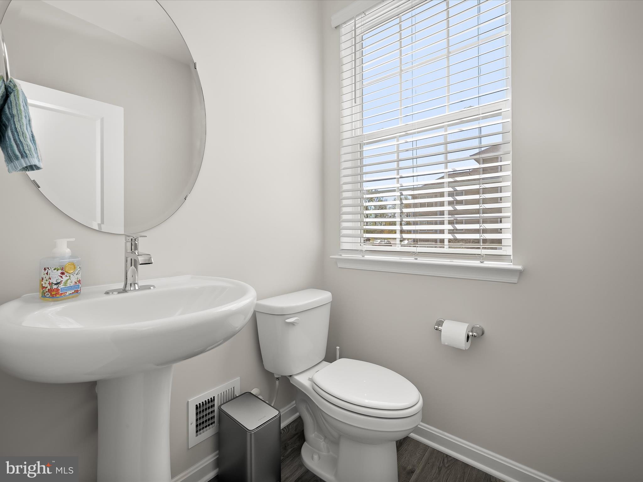 WOODYARD - Residential