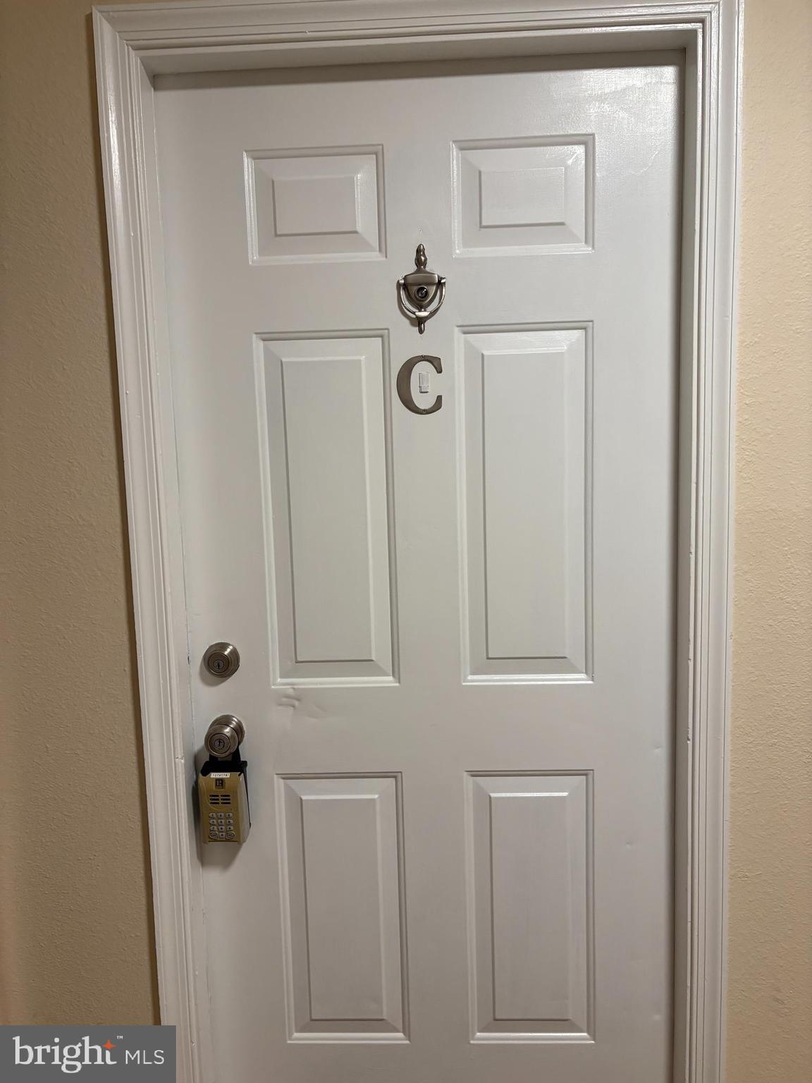 CEDAR LEE CONDOMINIUM - Residential