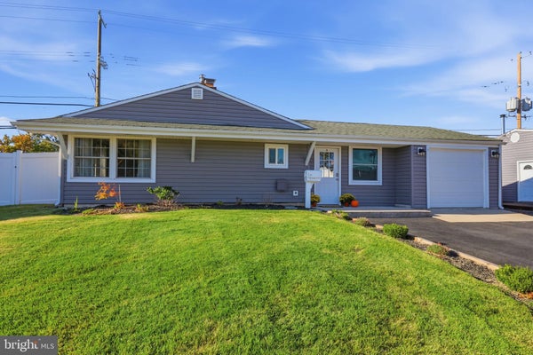 45 GRAYSTONE LN, LEVITTOWN, PA 19055 - Image 404a4e566a490bf39b9e2f87667239e7/1809138090