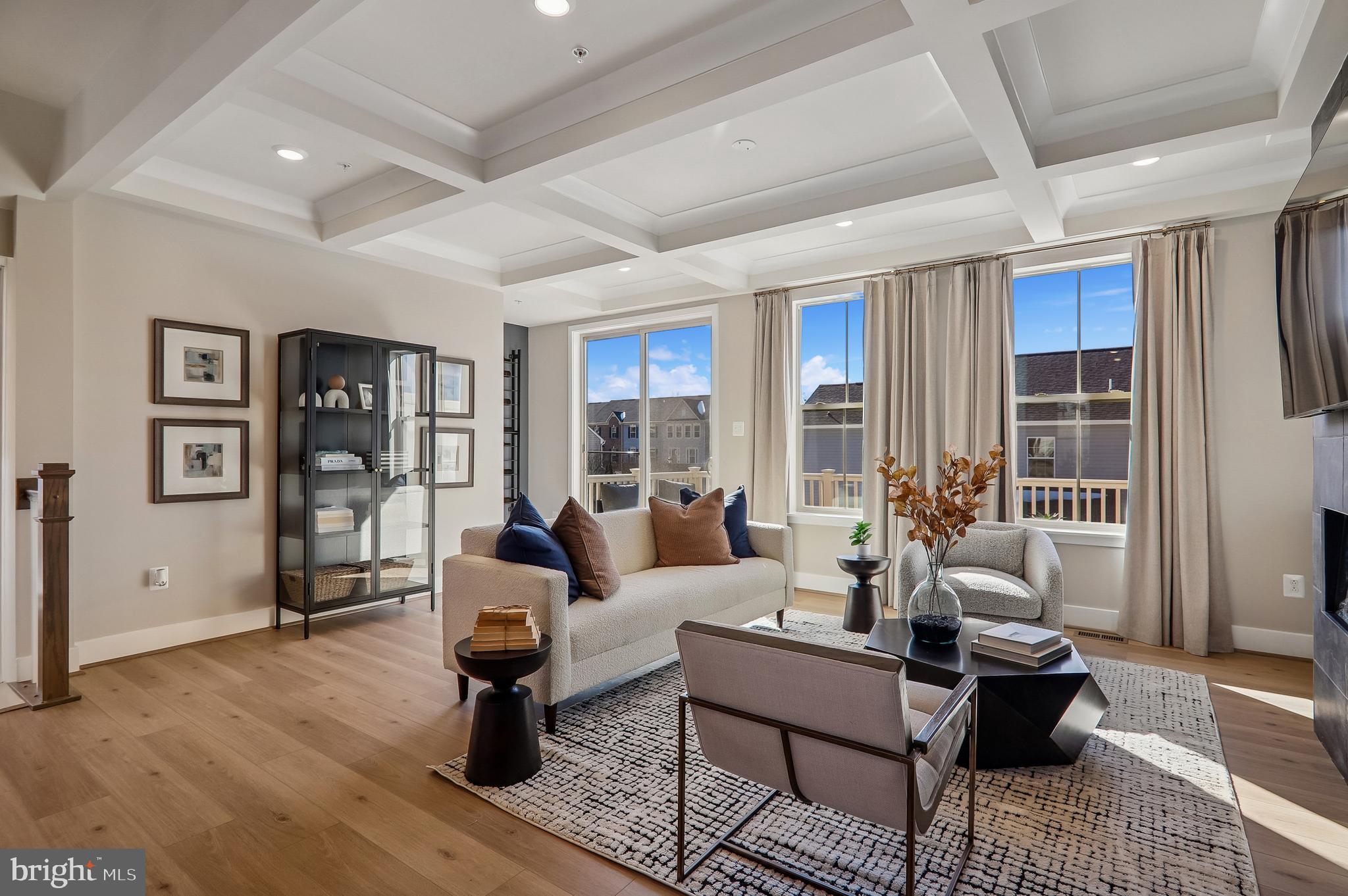 MANNING SQUARE TOWNS - Residential