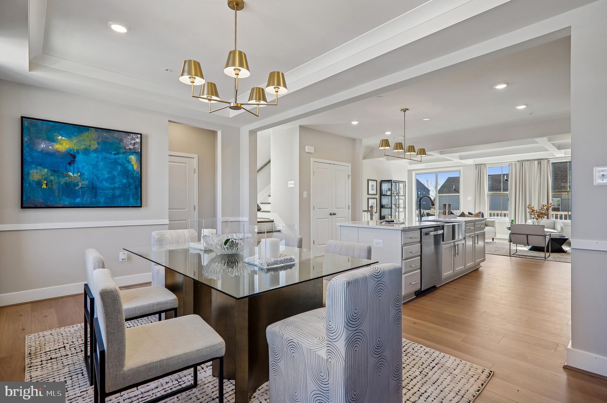 MANNING SQUARE TOWNS - Residential