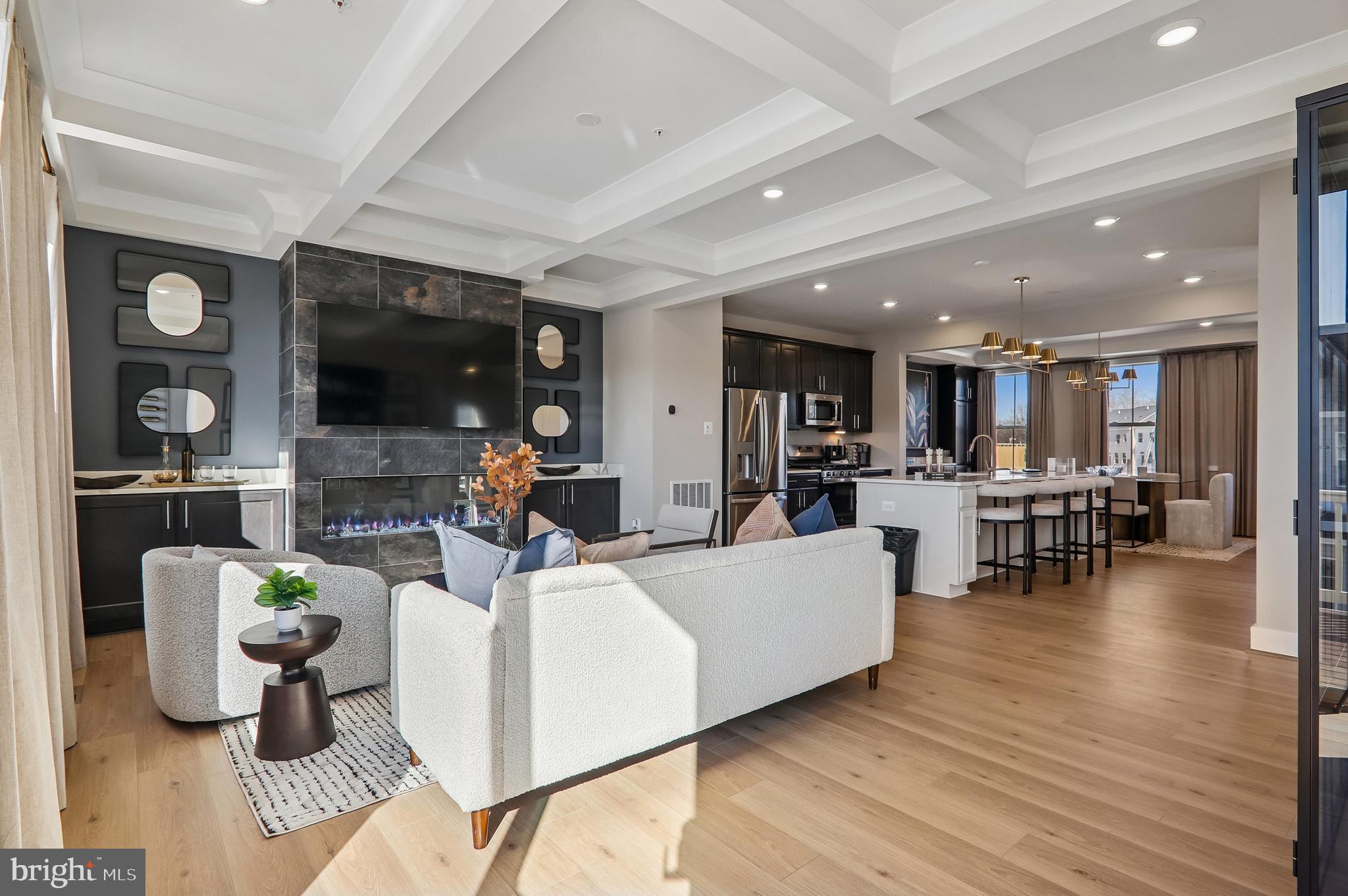 MANNING SQUARE TOWNS - Residential