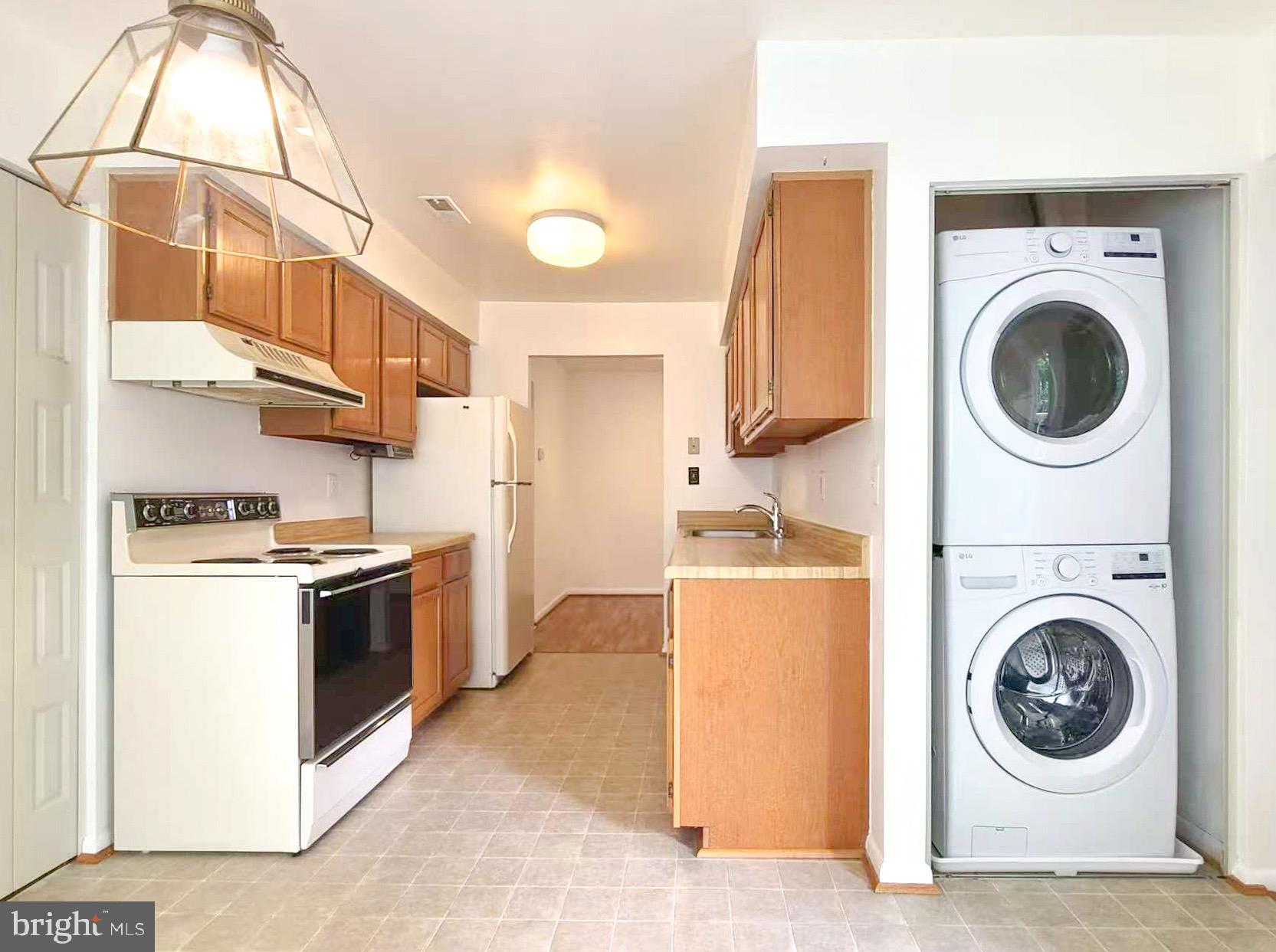 GREENFIELDS - Residential