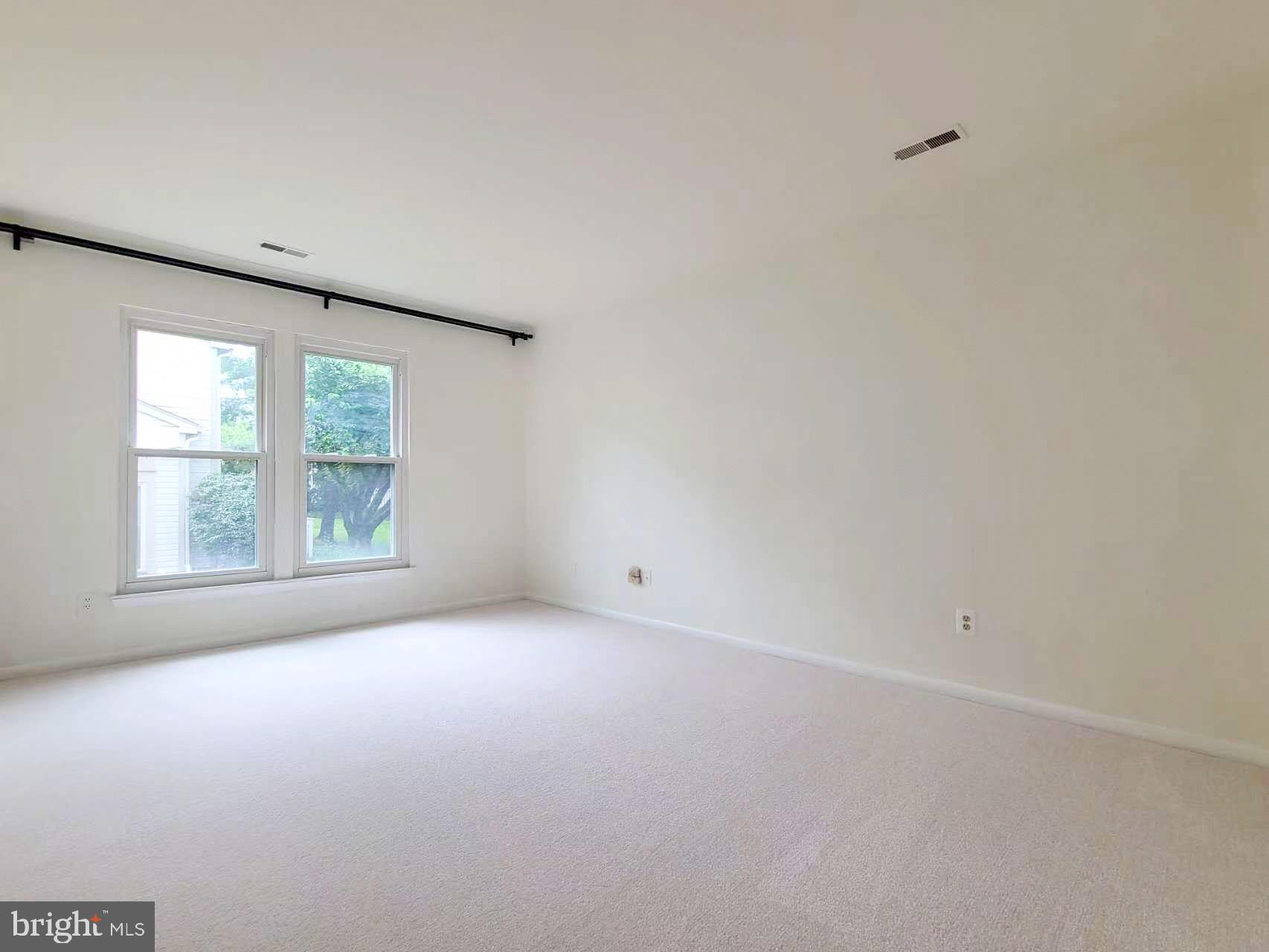 GREENFIELDS - Residential